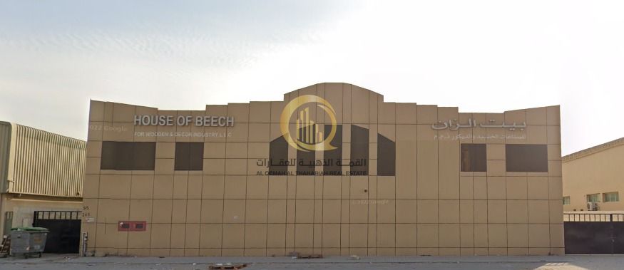 Warehouses for sale with a good income in the industrial area, prime location, freehold for Arabs, 99-year lease for foreigners.