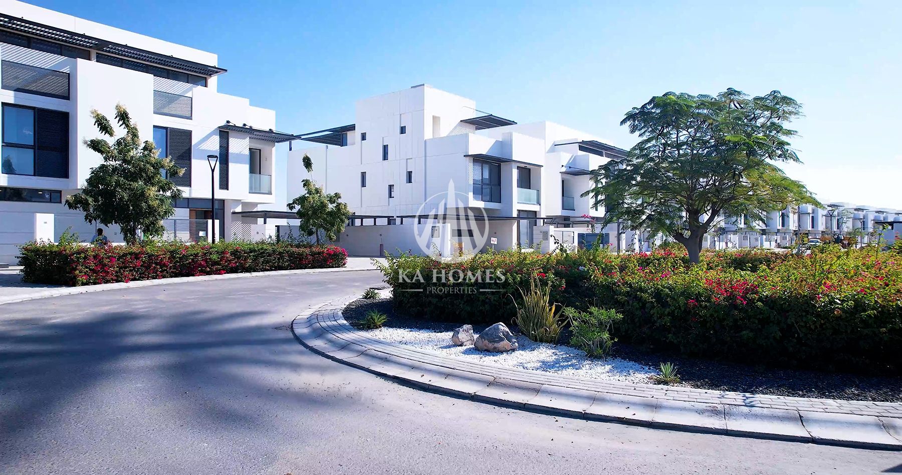Registration fee discount - Maintenance fee discount - Fully furnished - 4-year interest-free installments - Immediate golden residency