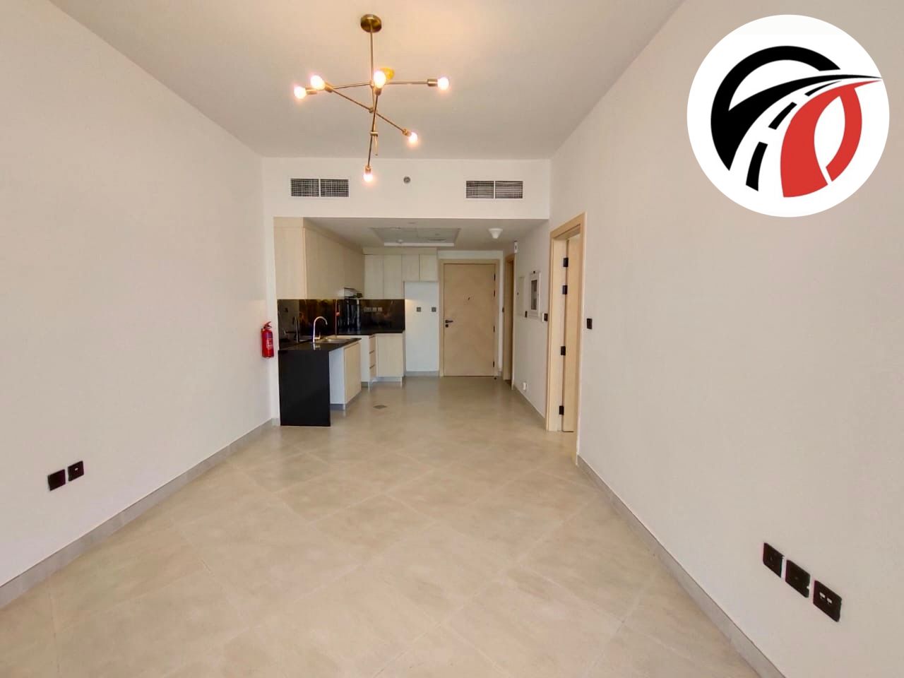 Spacious 1 Bedroom || Hot Offer || Mid Floor || High ROI