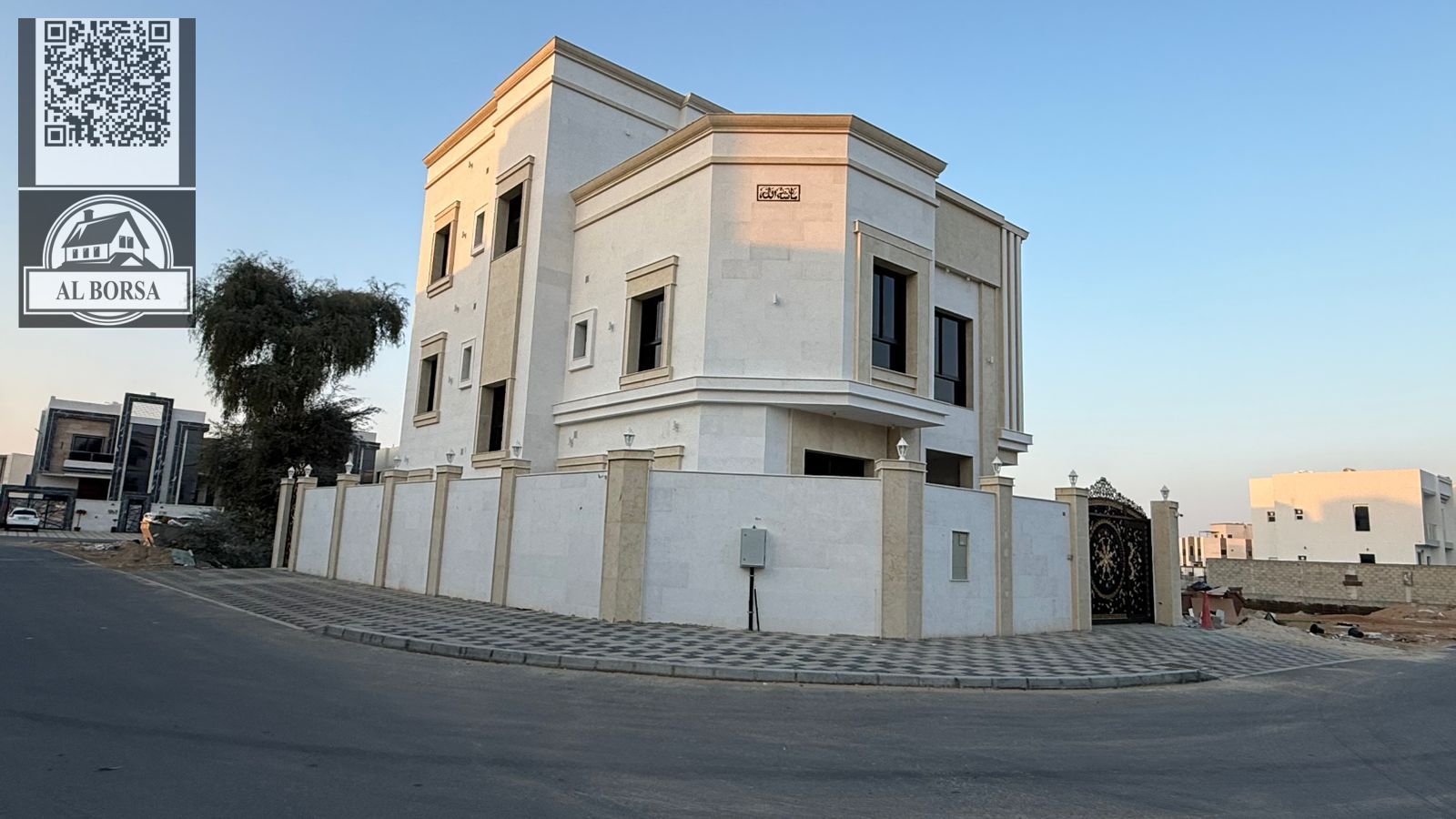 Corner villa, first occupancy in Al Zahia | 6 rooms + roof + custom finishing | 120,000 (negotiable)