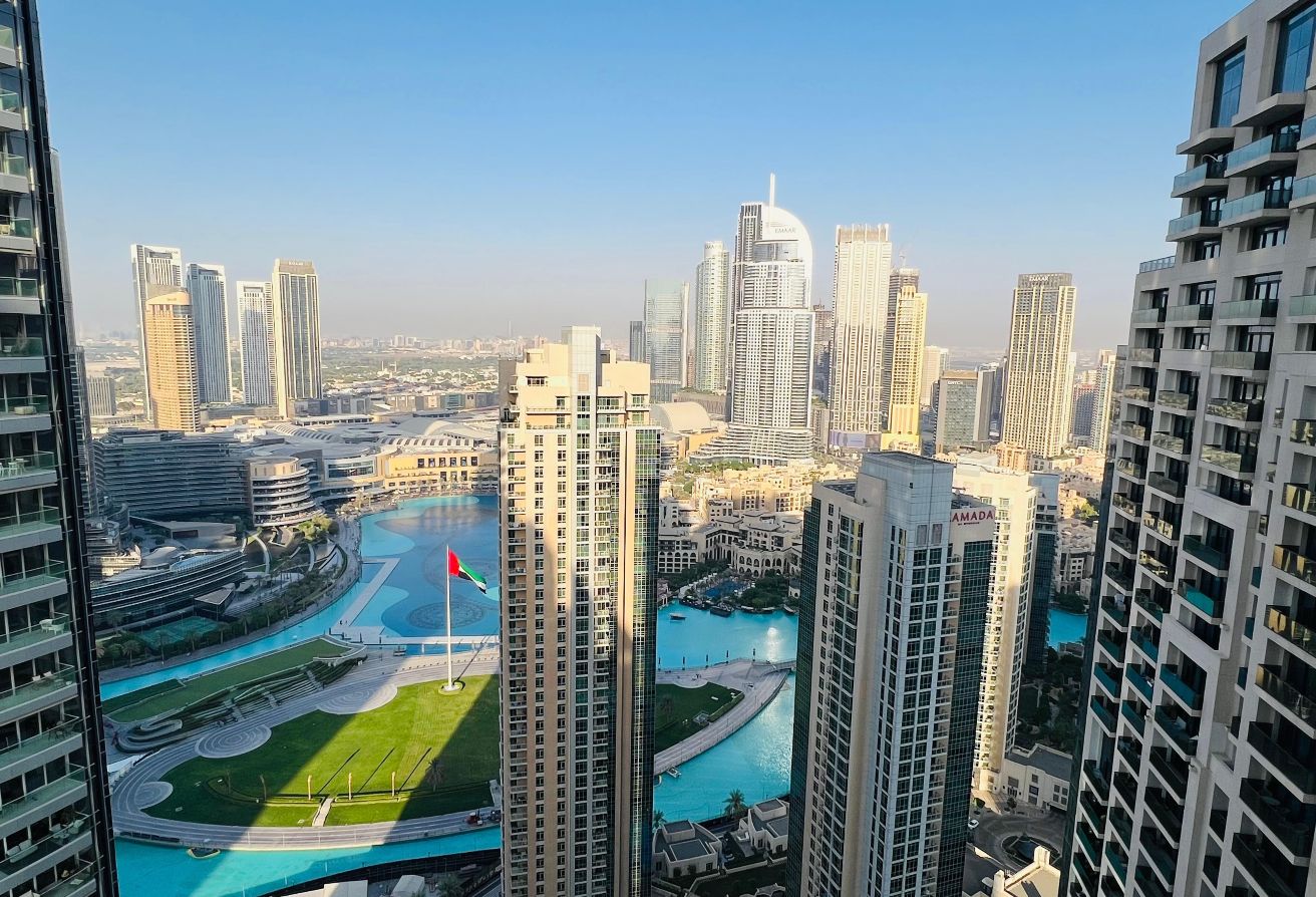 Fully Furnished | 3 Bedroom | Down town