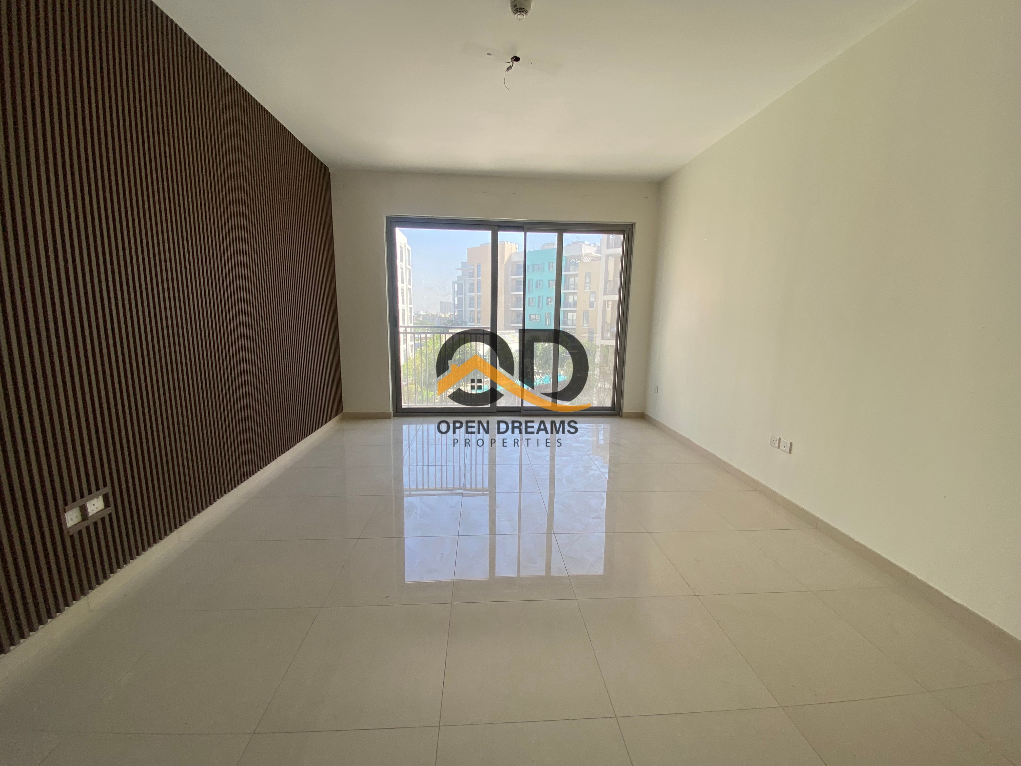 Spacious Studio/ 6 payments Ready to Move