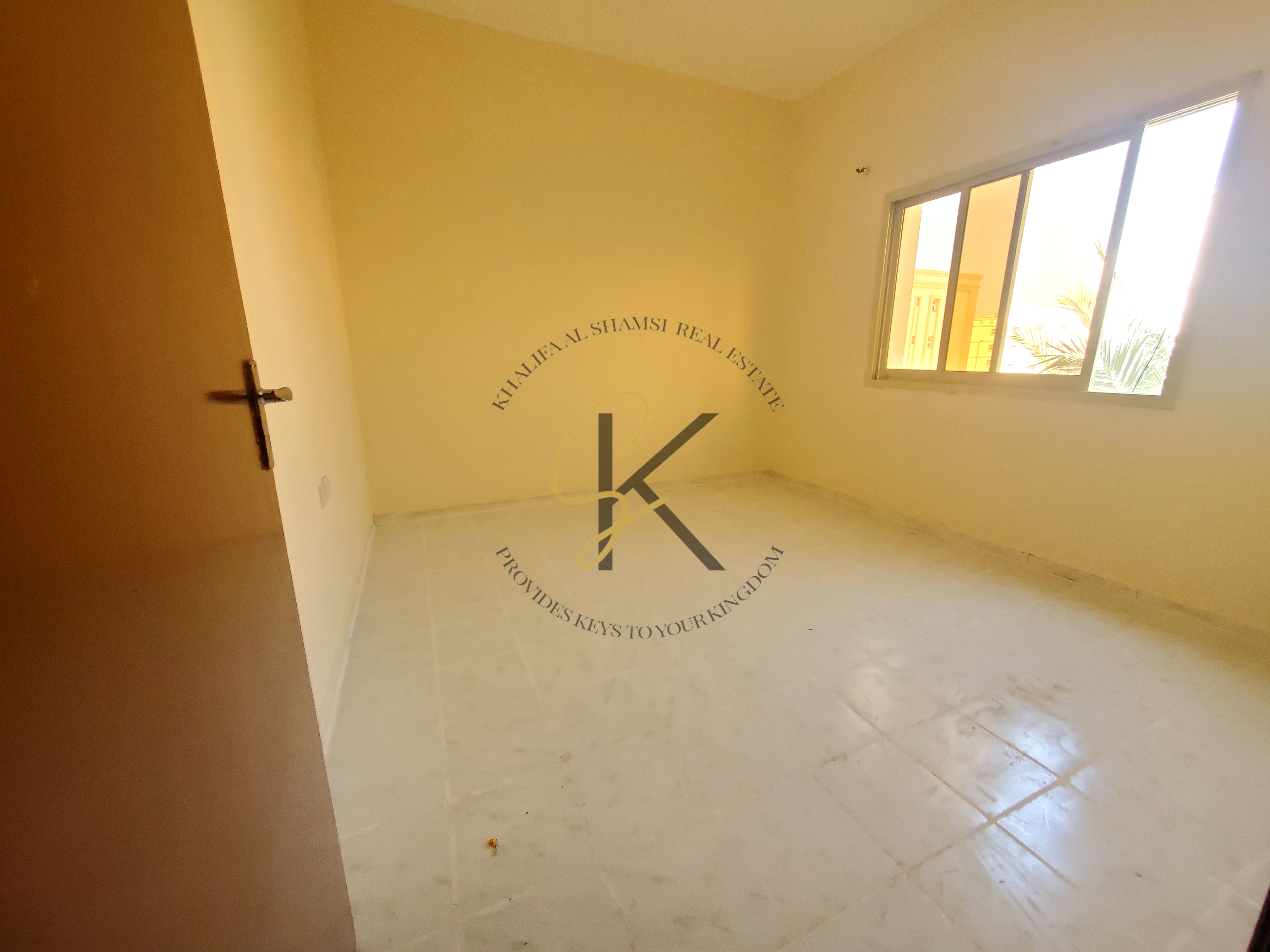 Low Price 1Bhk With Centralised Ac & Gas