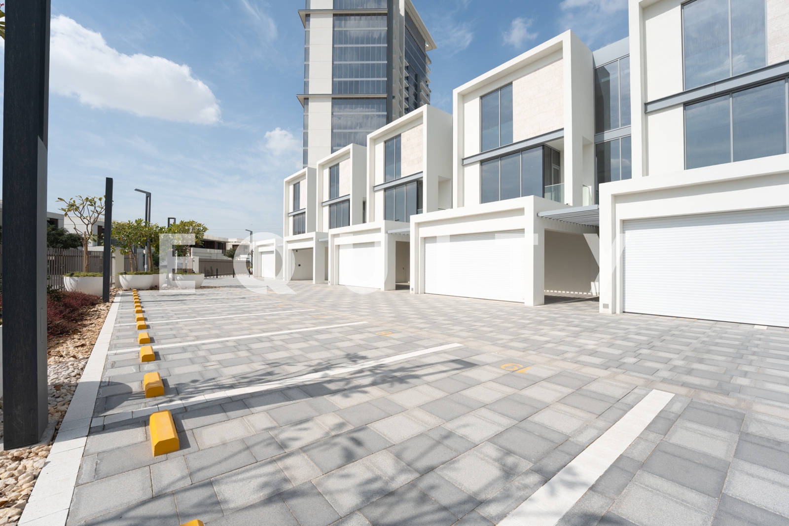 Spacious Apartment | Lagoon Facing | 4 Bedrooms