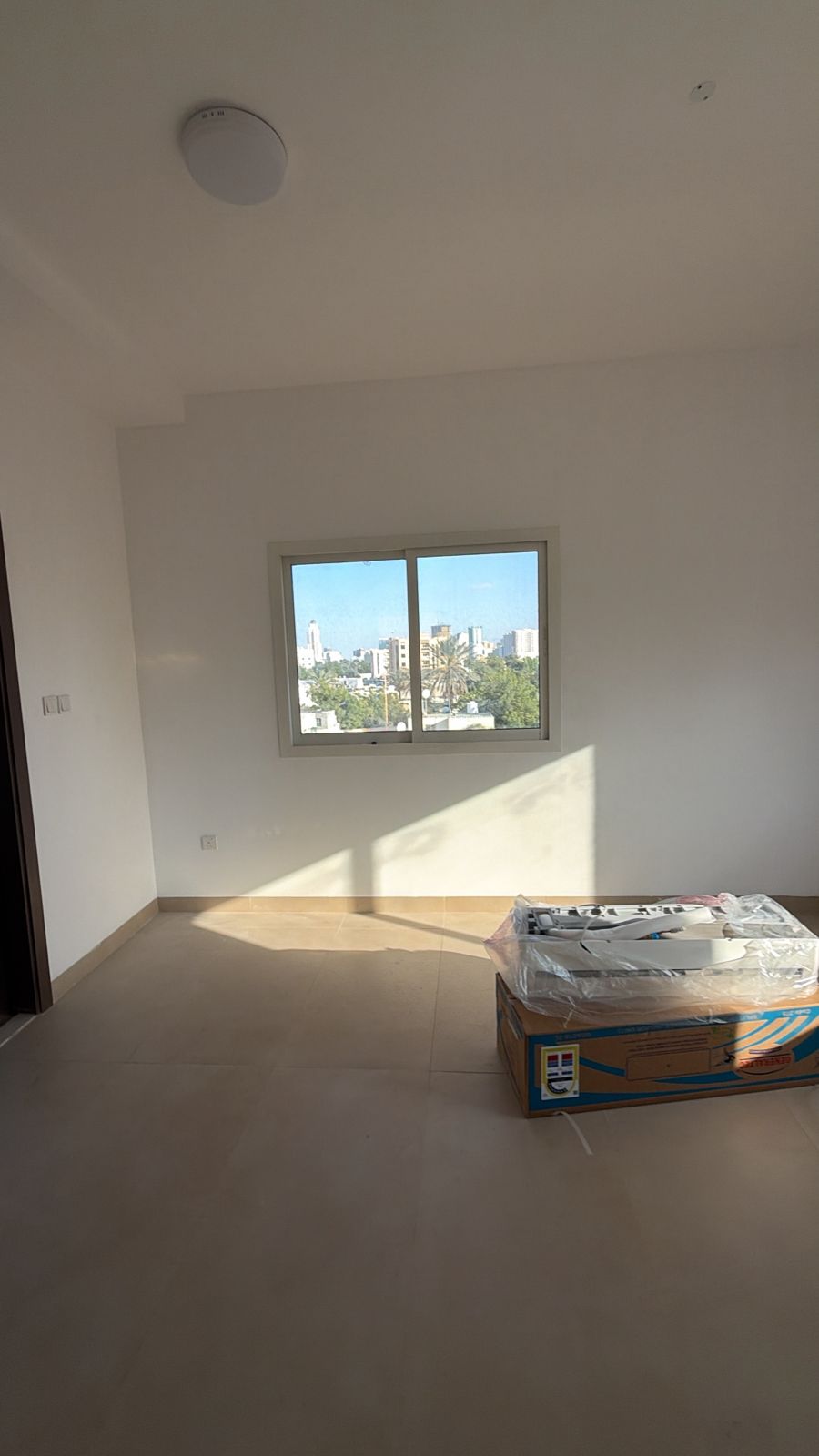 "An unmissable opportunity! A spacious apartment at a competitive rental price. . . ready for immediate occupancy. " "Best value for money. . . an ideal a