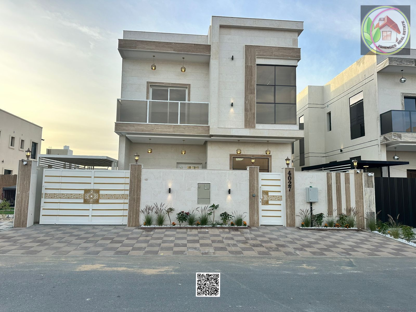 Attractive price including electricity and water, super deluxe finishing, prime location