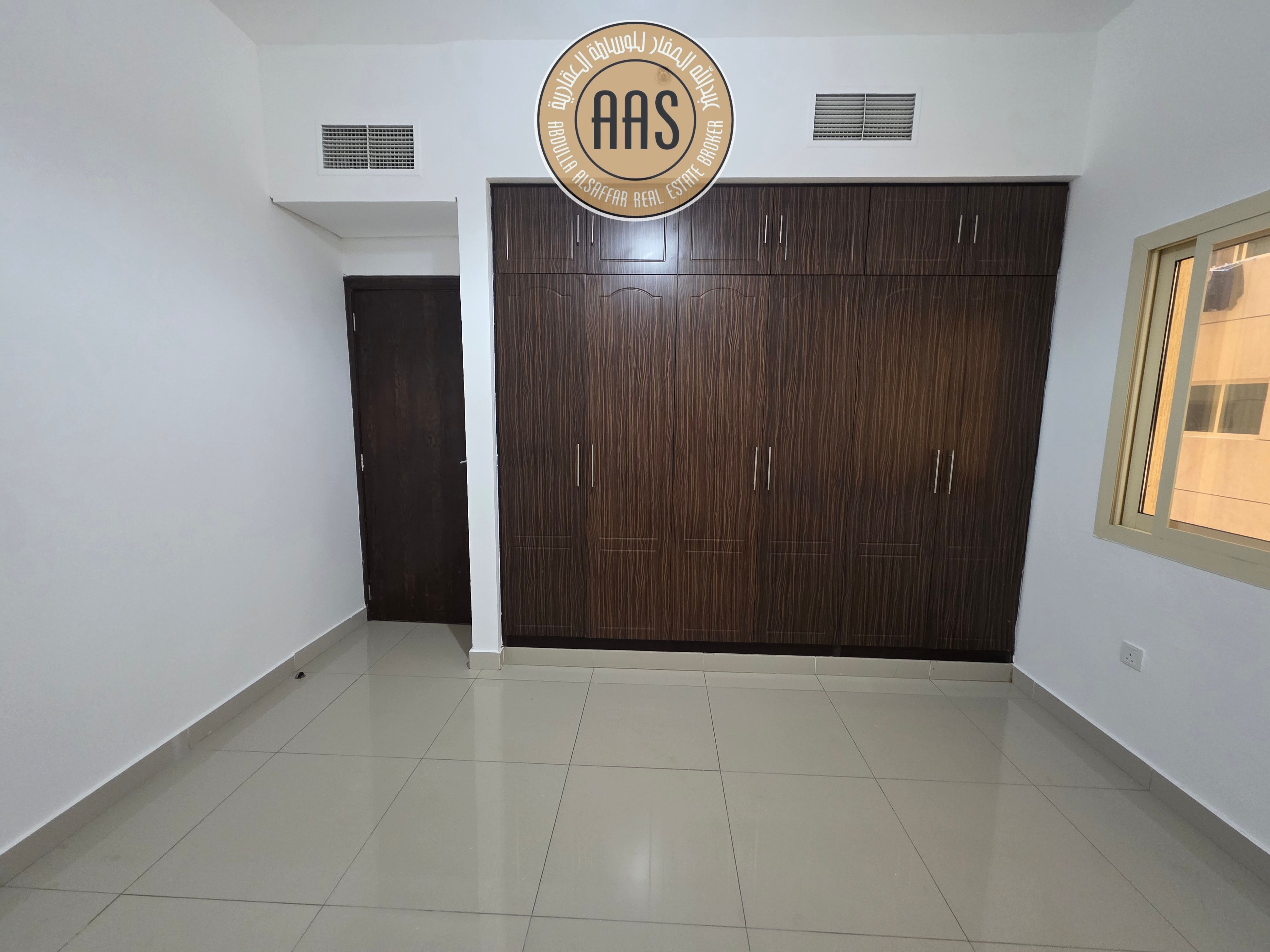 Very Less Price 1Bhk With Closed Kitchen 53k Full Facilities