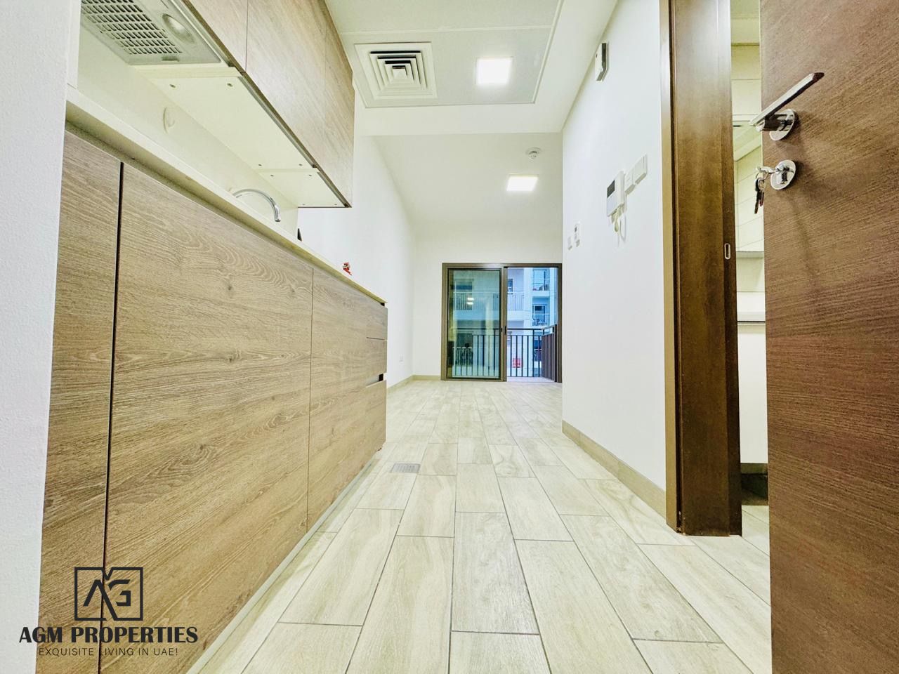 Chiller Free - Studio Apt - Rented Unit - Spacious