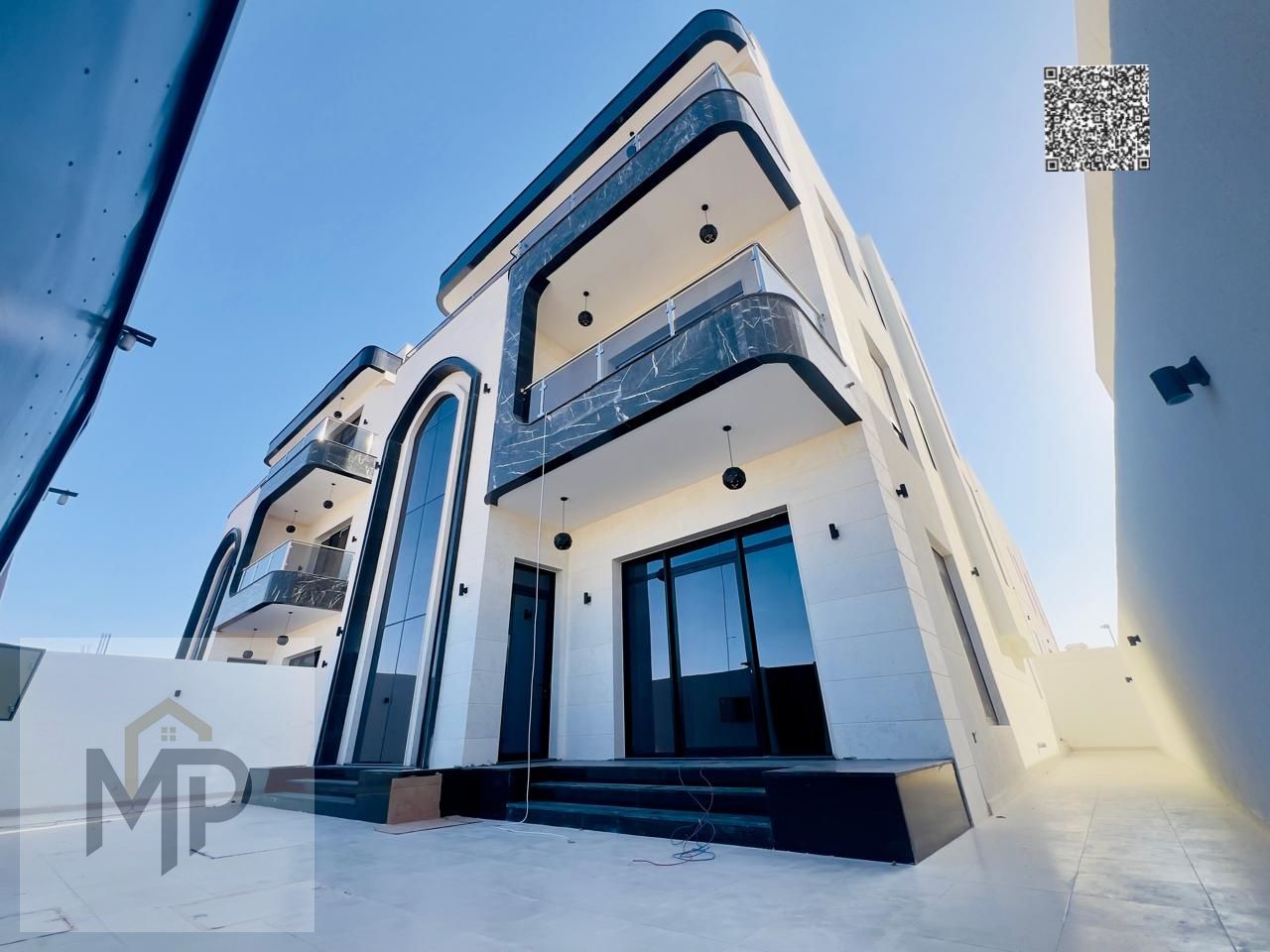 The opportunity of a lifetime to own the villa of your dreams, freehold for all nationalities, including registration and ownership fees, super deluxe