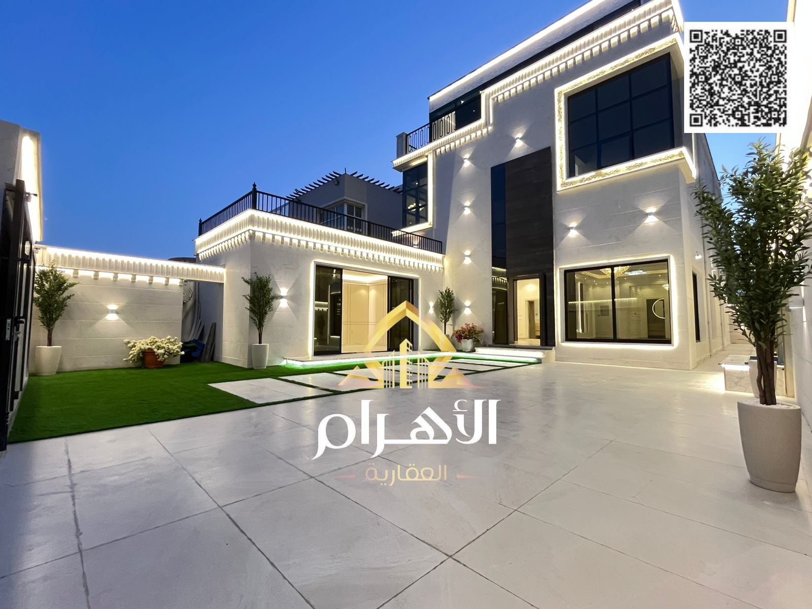 Luxury villa for sale in Al Rawda 3, Ajman – three stone floors with central air conditioning and an external annex