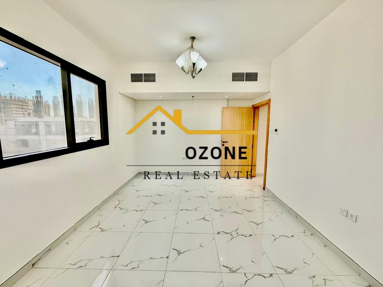 15days free ~ Ready to move ~ luxury & spacious ~ unique layout ~ only 40k