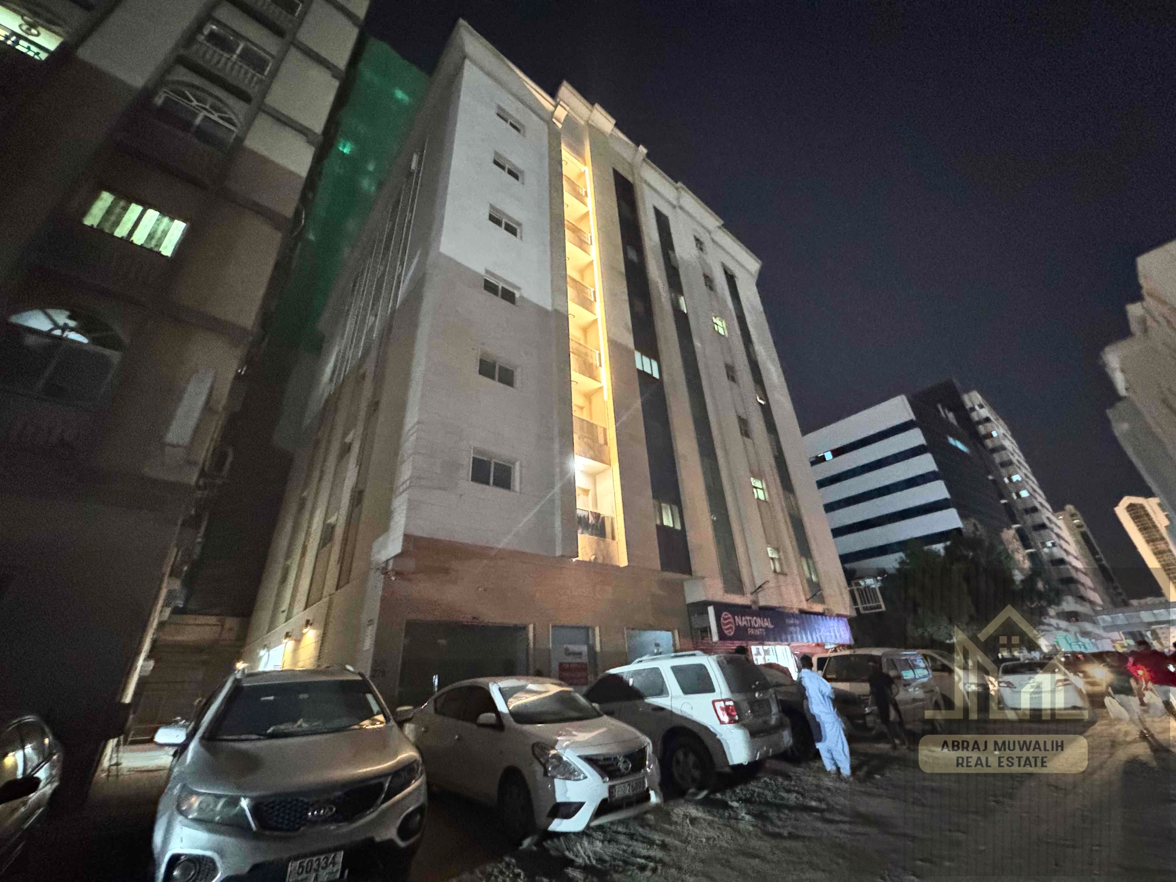 Lavish 2BR Brand New Balconey 2 Washrooms / Elegent Panoramic View