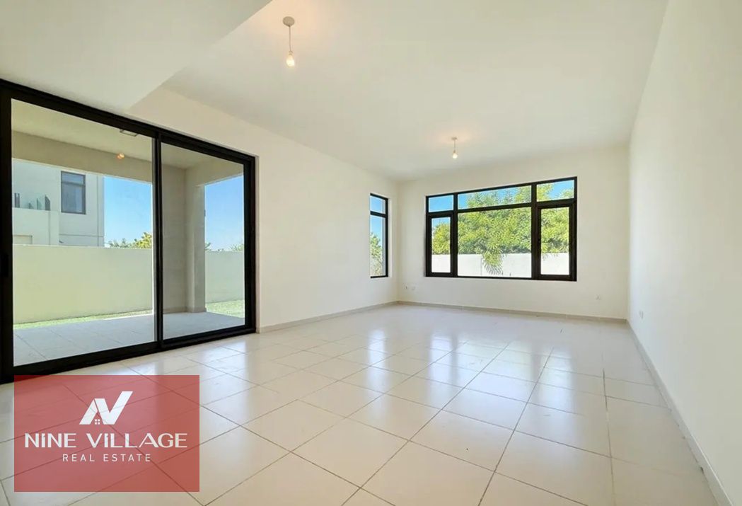 TYPE F | SINGLE ROW | CORNER | 4BR+STUDY