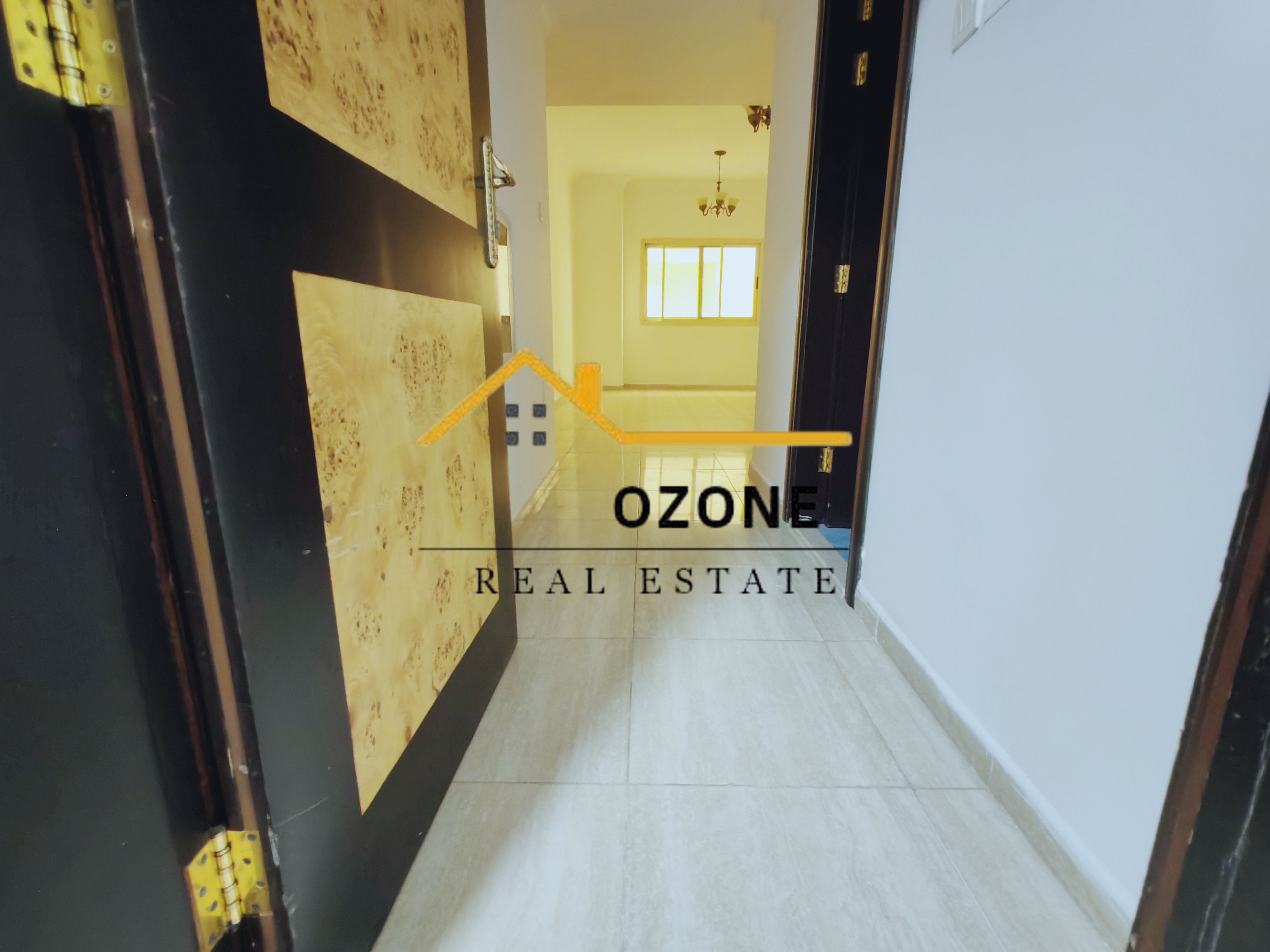 1 month free//2BHK Apartment for Rent in front of Park \°Parking\°Family Building
