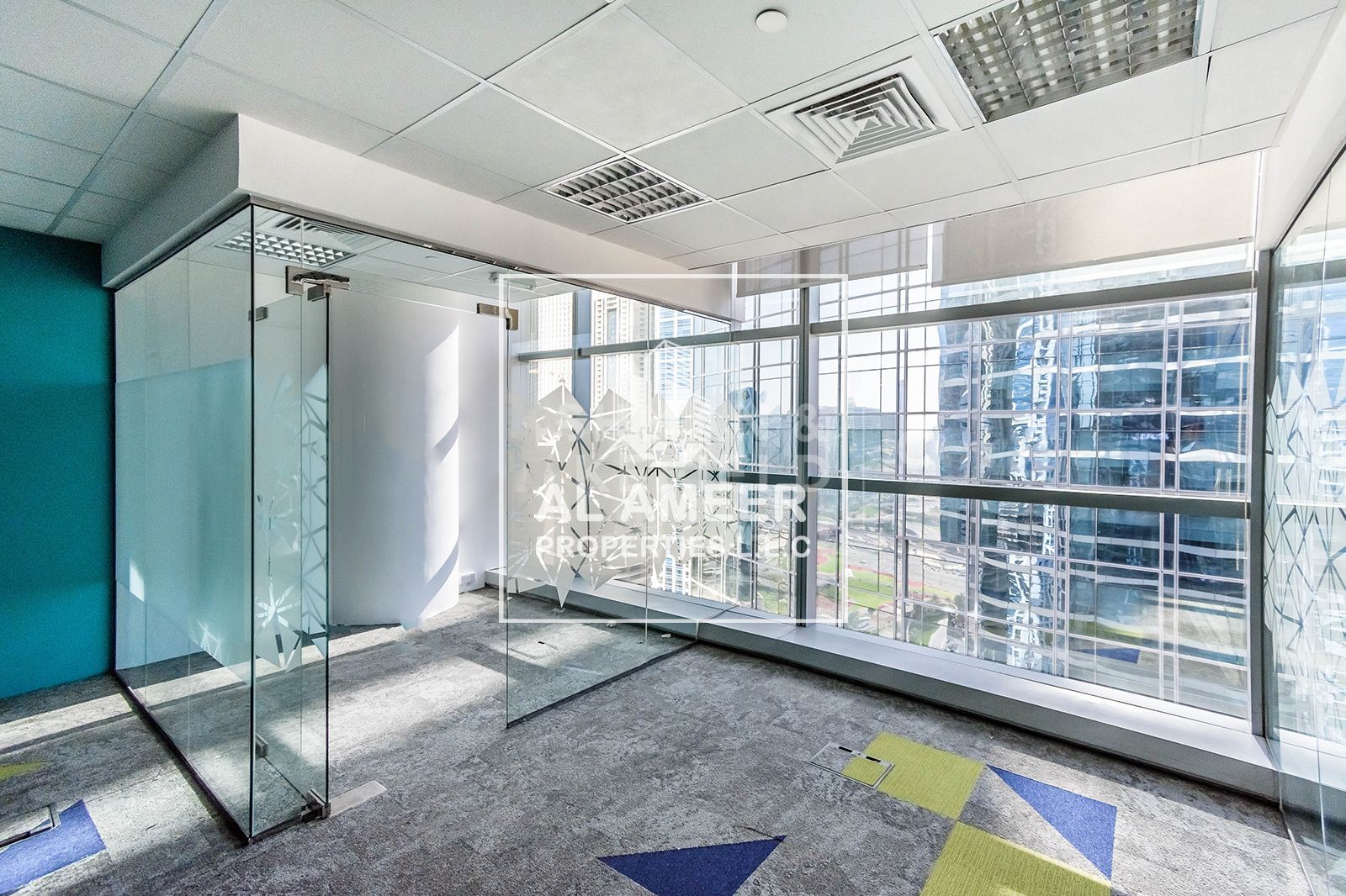 Luxury | Spacious Office | Near Metro