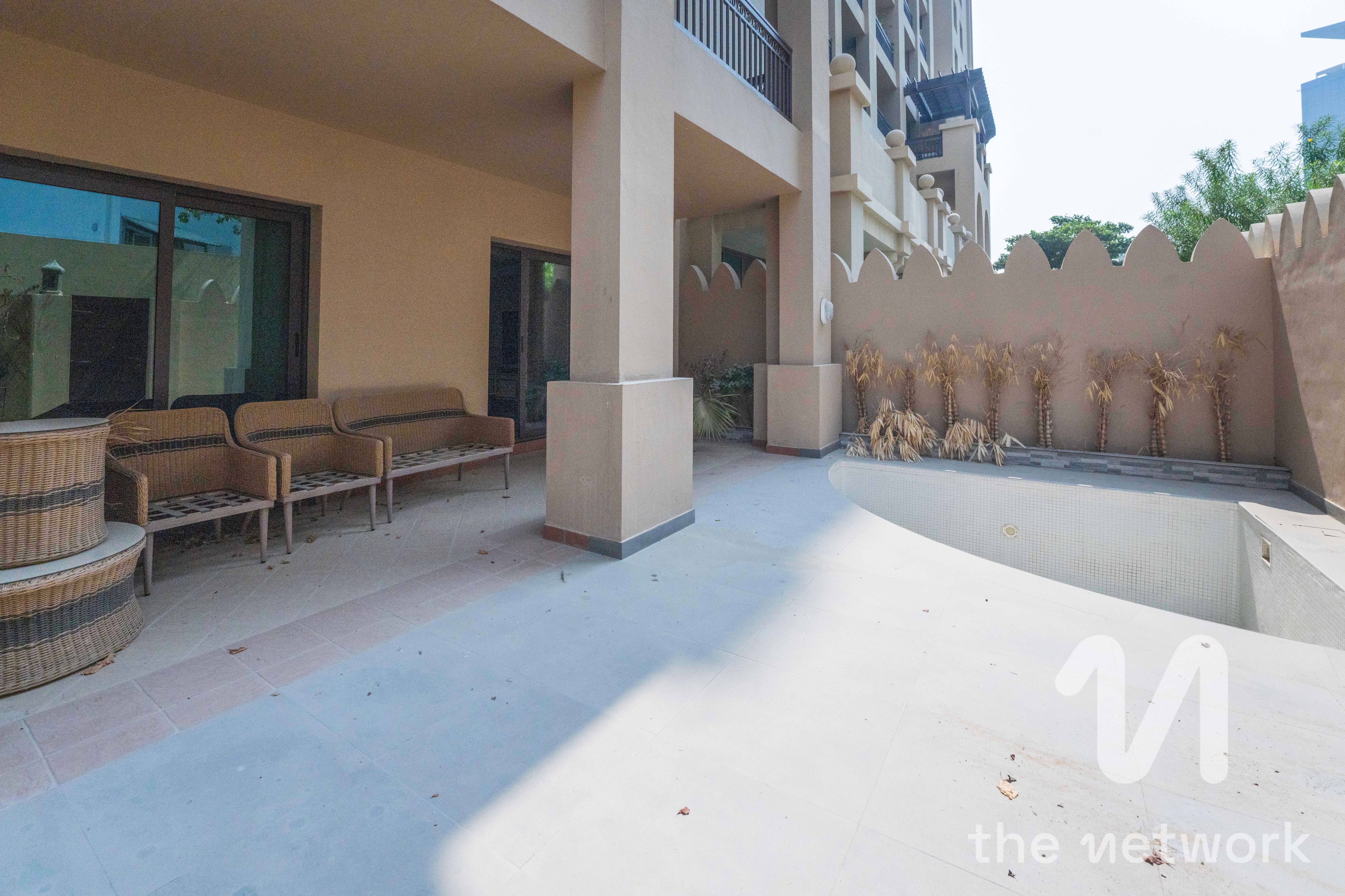 Vacant | Triplex 3 Bed | 3 Cars Garage | 5194 Sqft