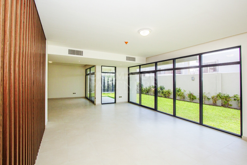 Single Row | Corner | Type 2 | Spacious | Rented