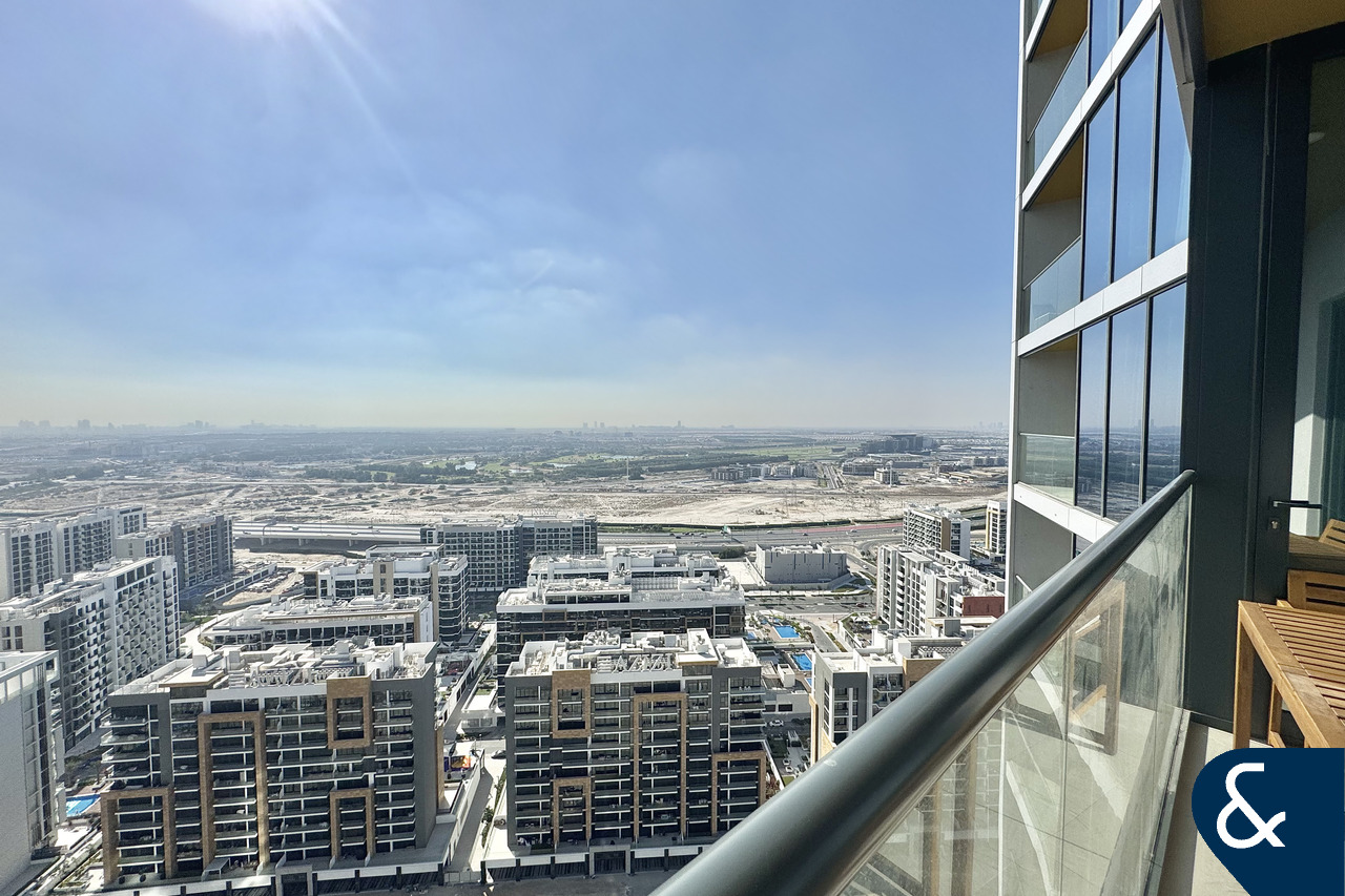 High Floor | Furnished | 1 Bed and 2 Bath