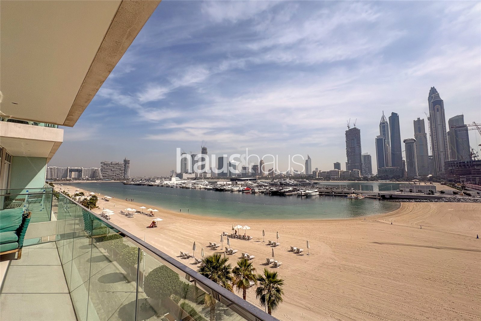 Beach front living I Fully Furnished I Sea View