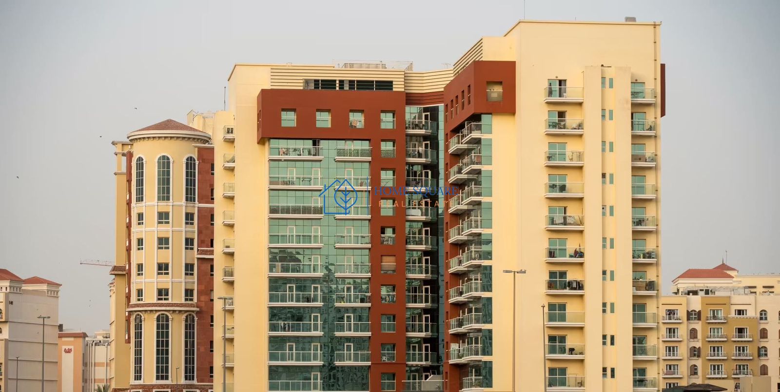 FULLY FURNISHED | BALCONY | READY TO MOVE