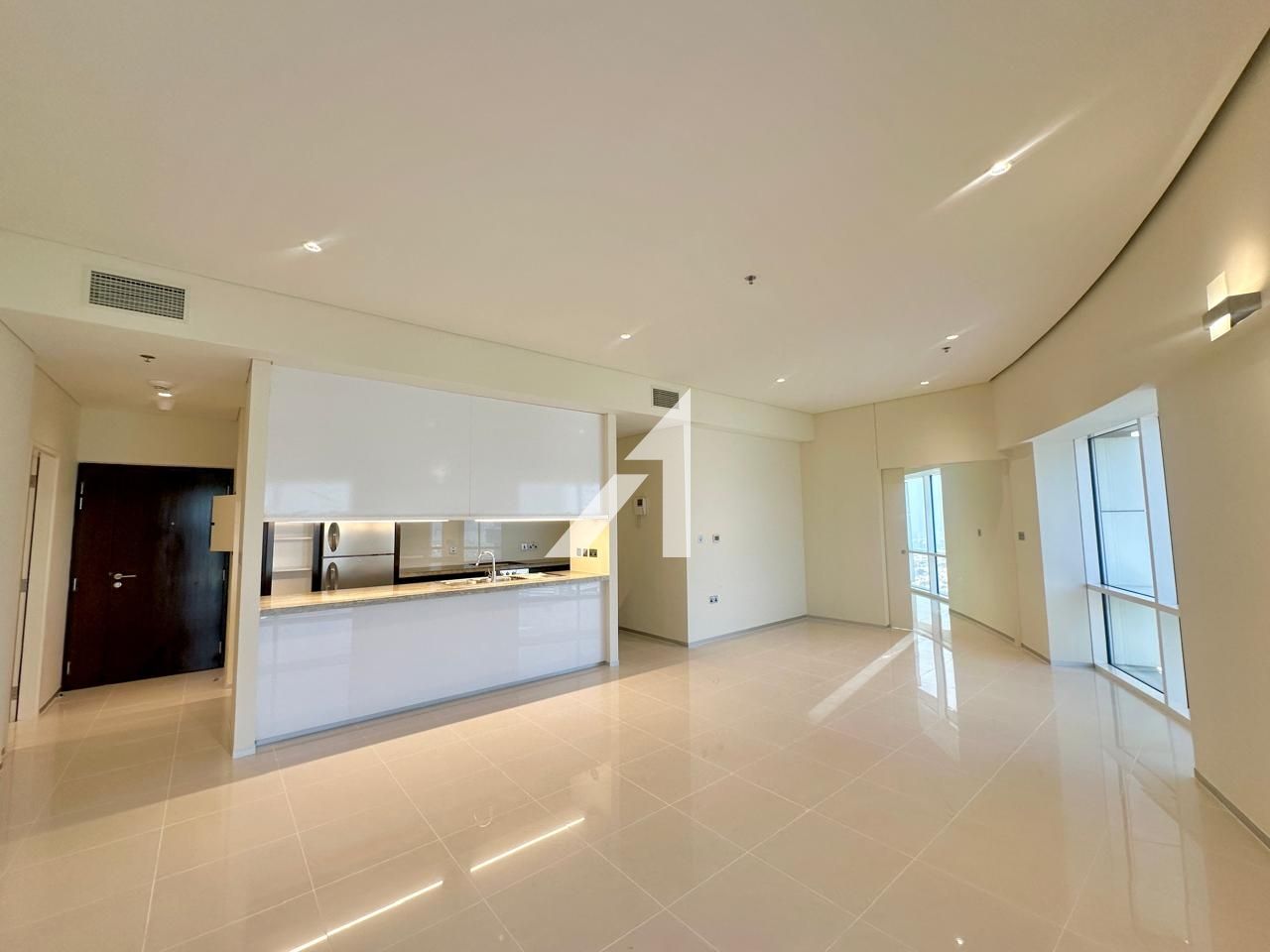 Prime Location|Close to Metro|Kitchen Appliances