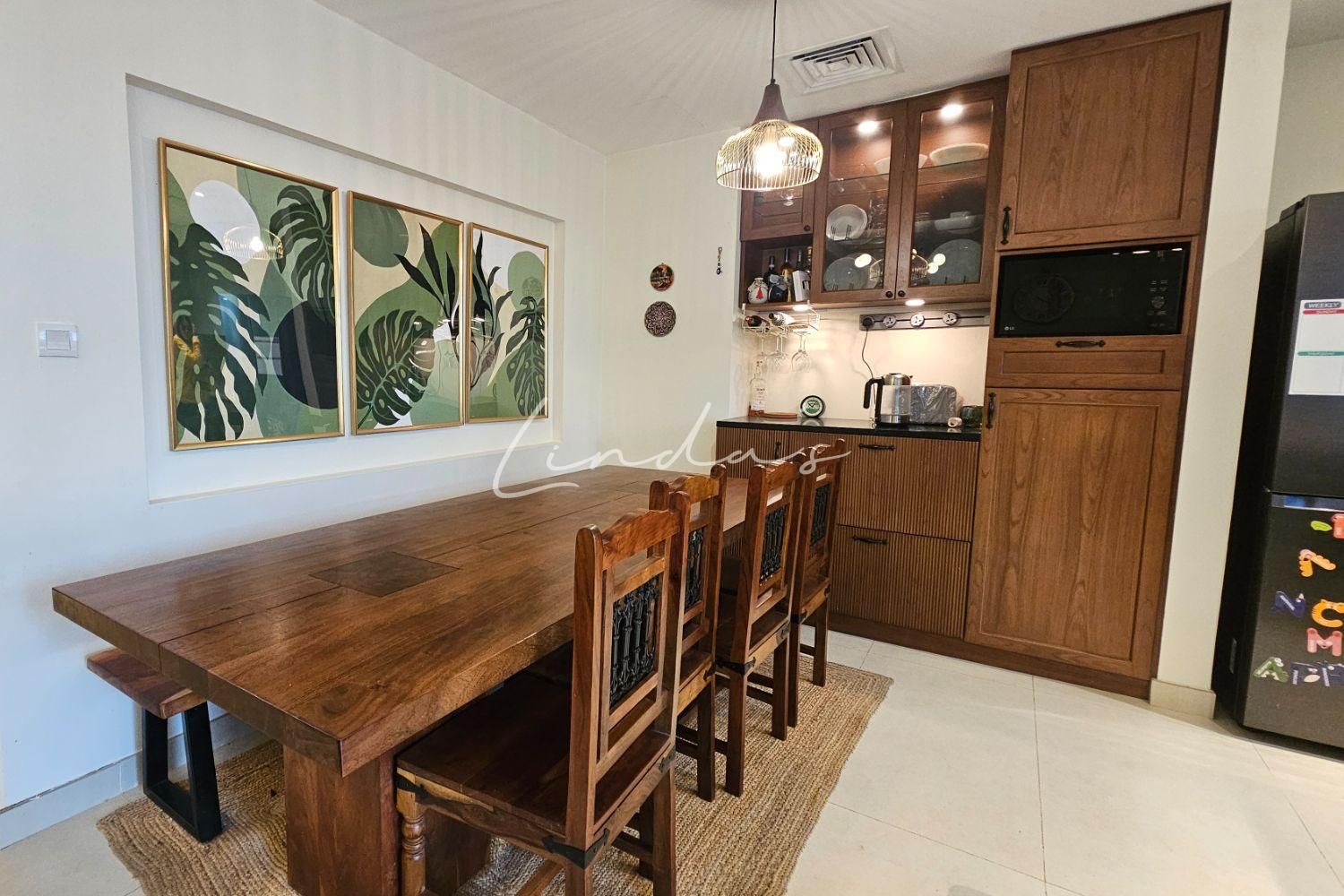 Upgraded | Fully Furnished 3-Bedrooms | Single Row
