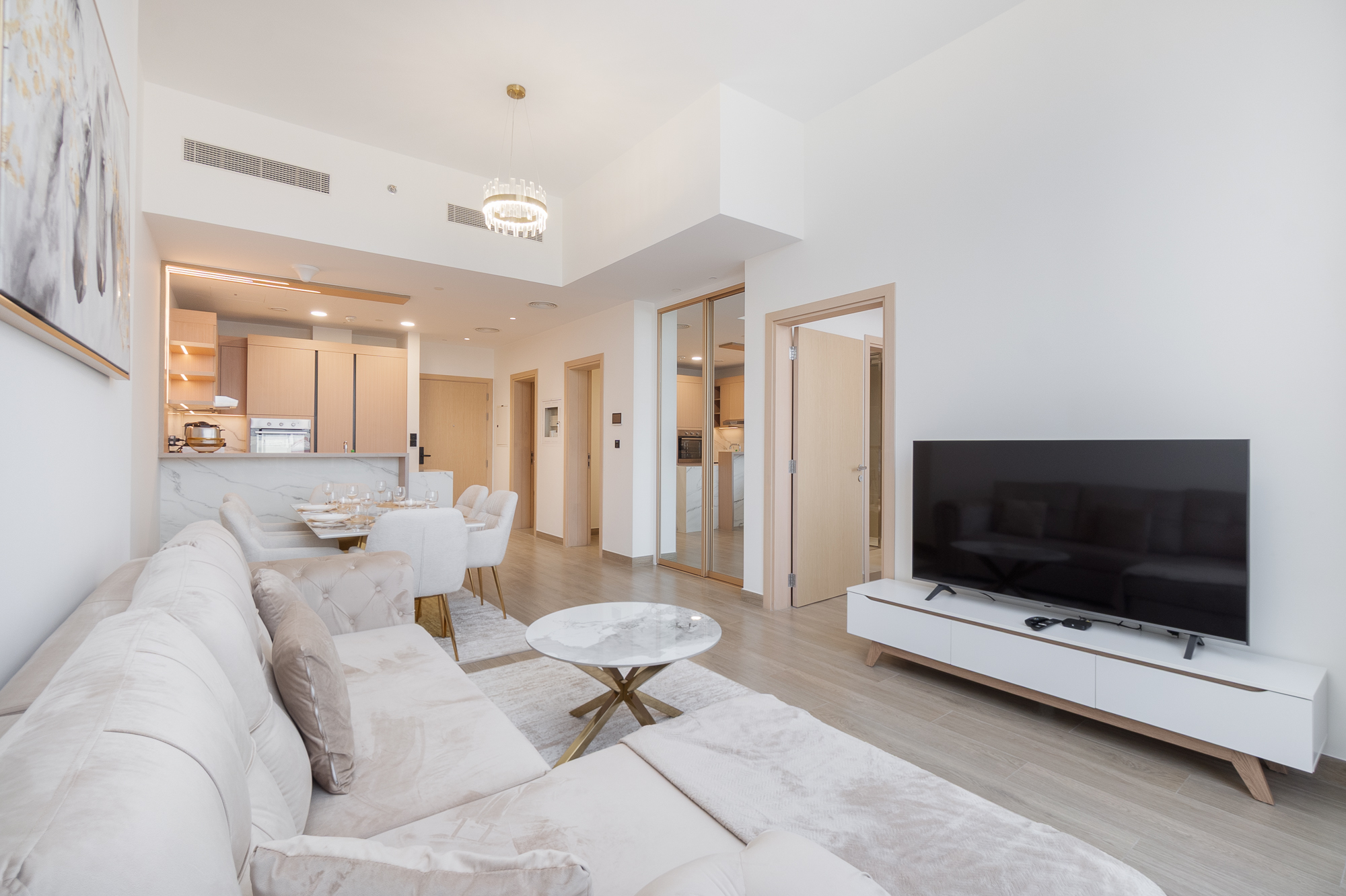 Modern Aura Living – Chic 1BR Hideaway in JVC
