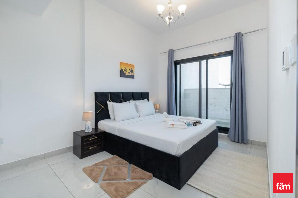 Ready To Move I Fully Furnished I Near Metro