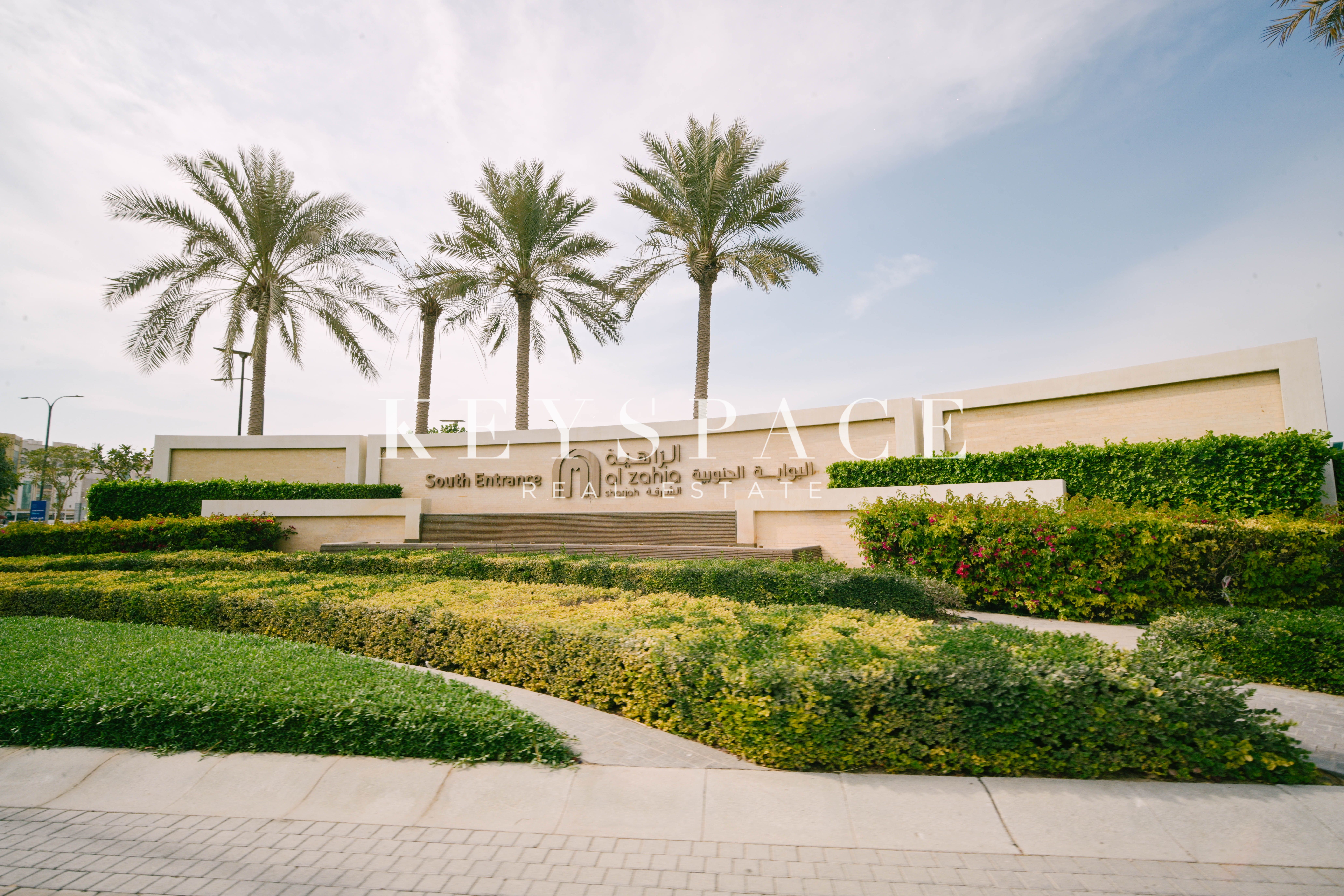 Outstanding Market Value | Contemporary Apartment in a Lively District | Resale