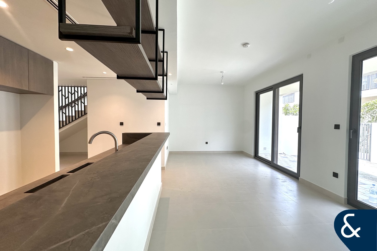 CLOSE TO AMENITIES | STANDARD | AVAILABLE
