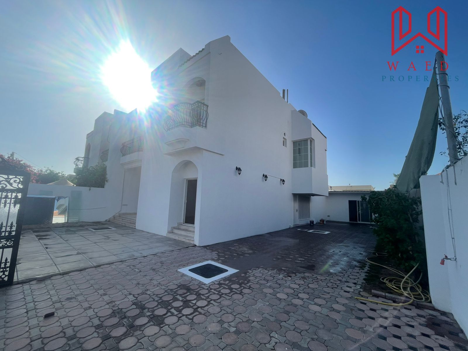 Iconic 5-BR Villa| Burj View | Private Garden |
