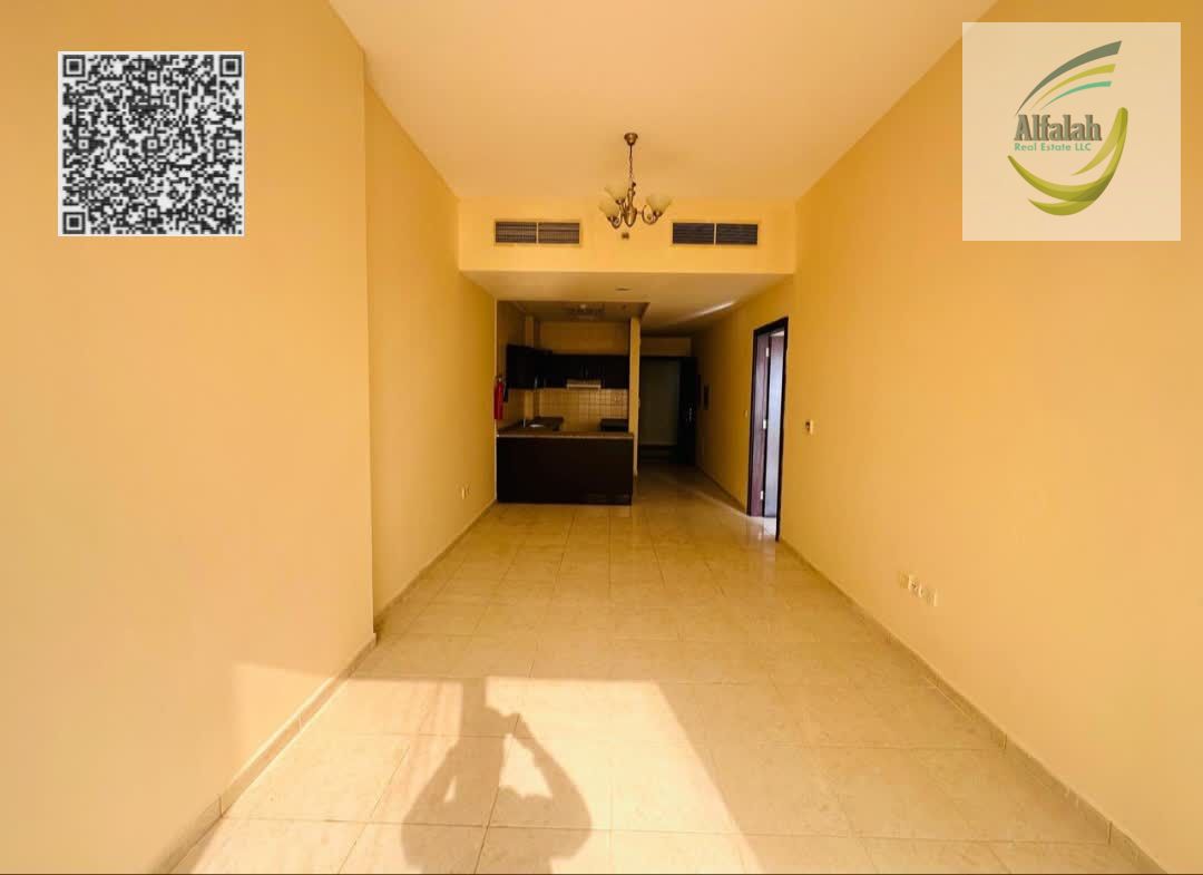 Large 1BHK | 823 Sqft | Balcony | Goldcrest Tower A | AED 275K