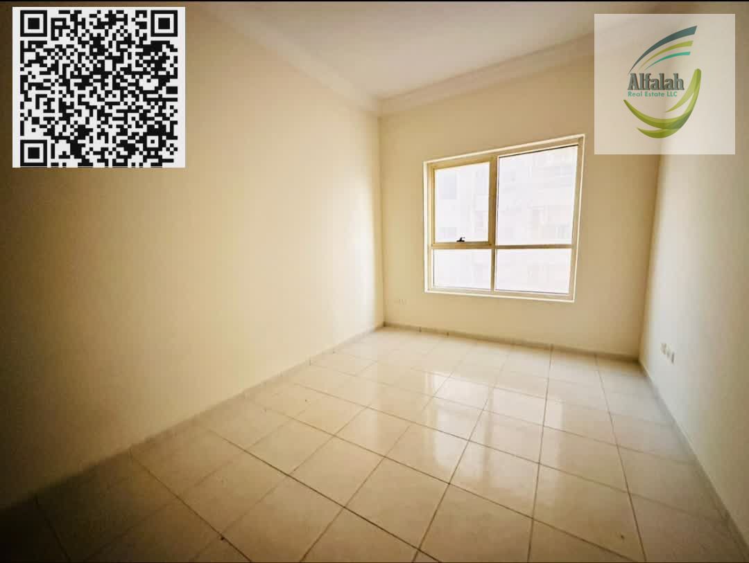 Spacious 1BHK | 970 Sq Ft | 2 Baths | Goldcrest Dream Tower A