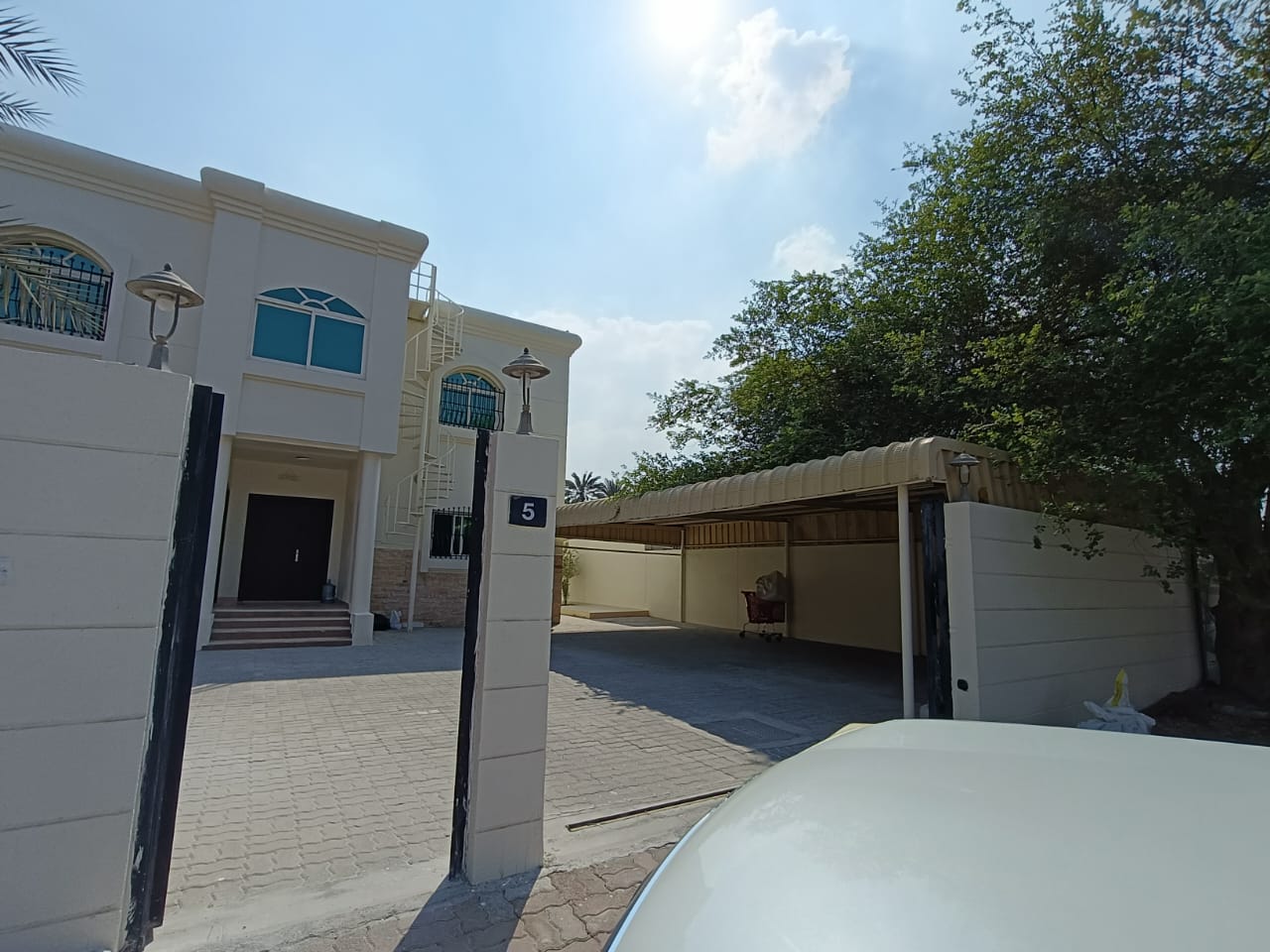 6 Bedroom+2 Maid room Spacious double story Villa