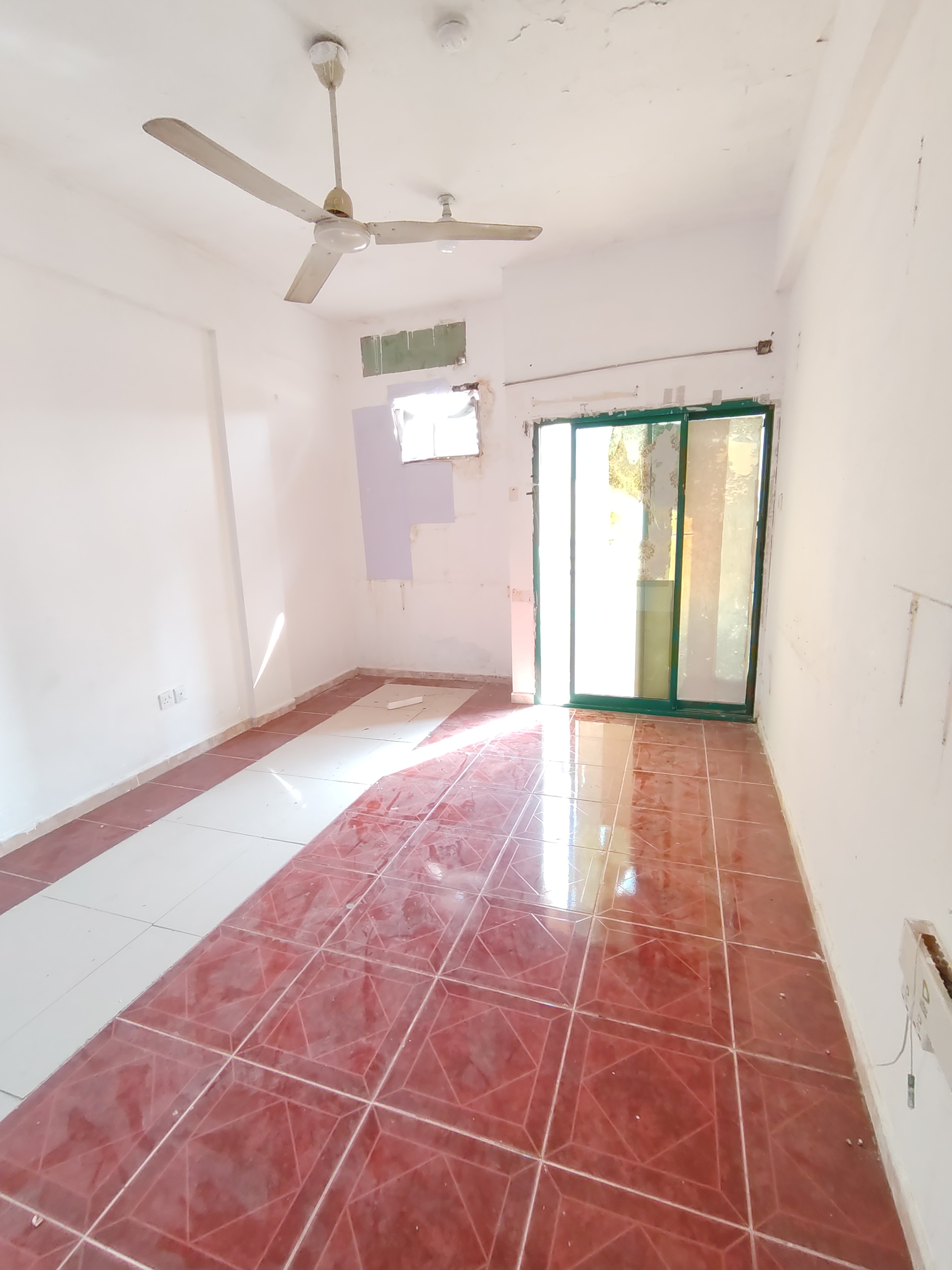 LIMITED OFFER STUDIO WITH BALCONY CLOSE KITCHEN FAMILY BUILDING OUTSIDE FREE PARKING AVAILABLE RENT ONLY 20K
