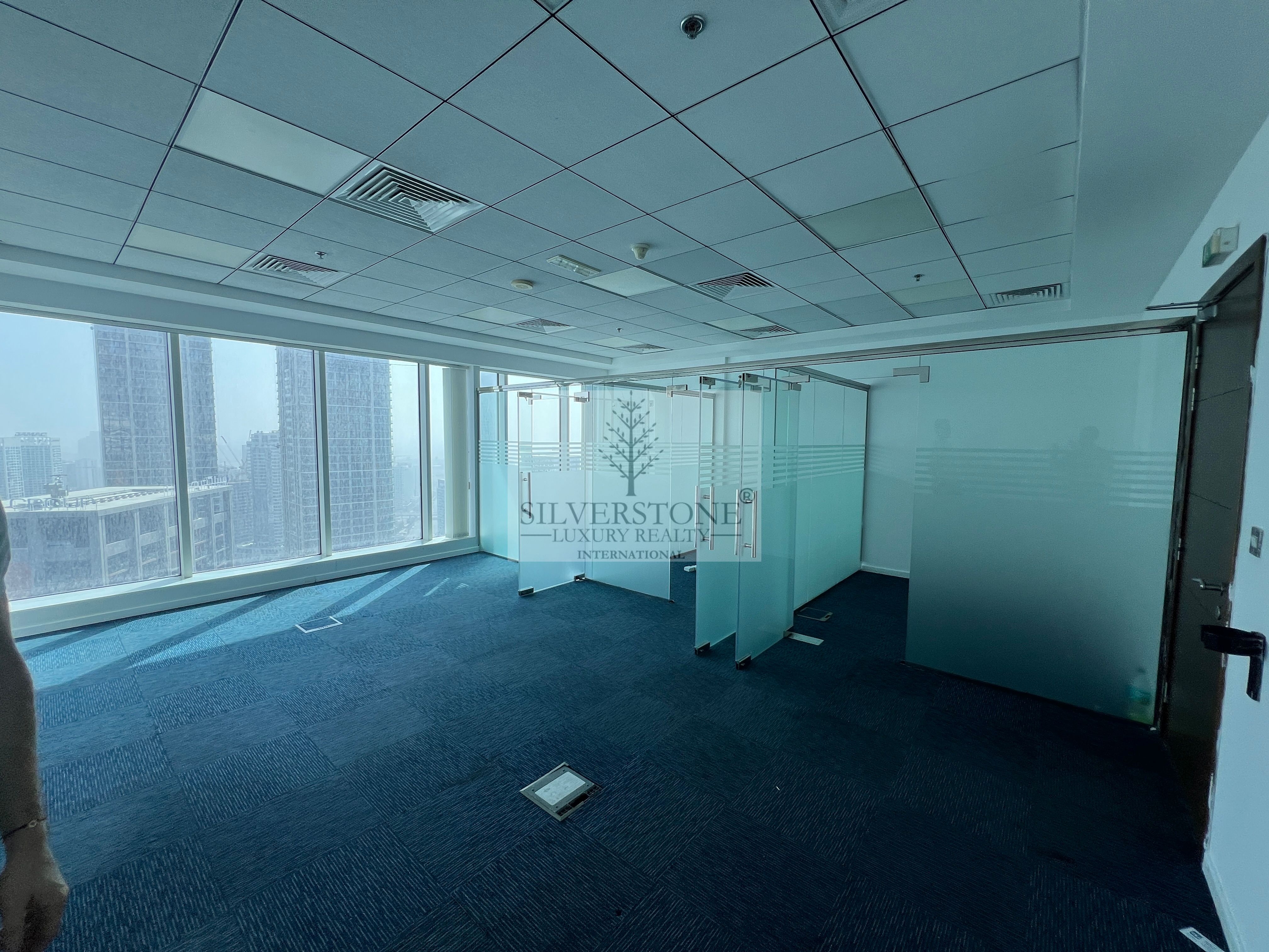 Fully Fitted | Vacant | High Floor