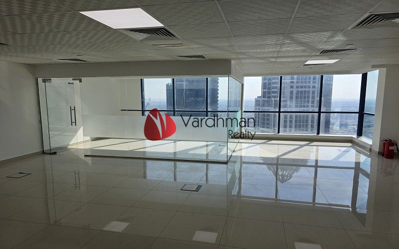 FULLY FITTED | VASTU UNIT | VACANT