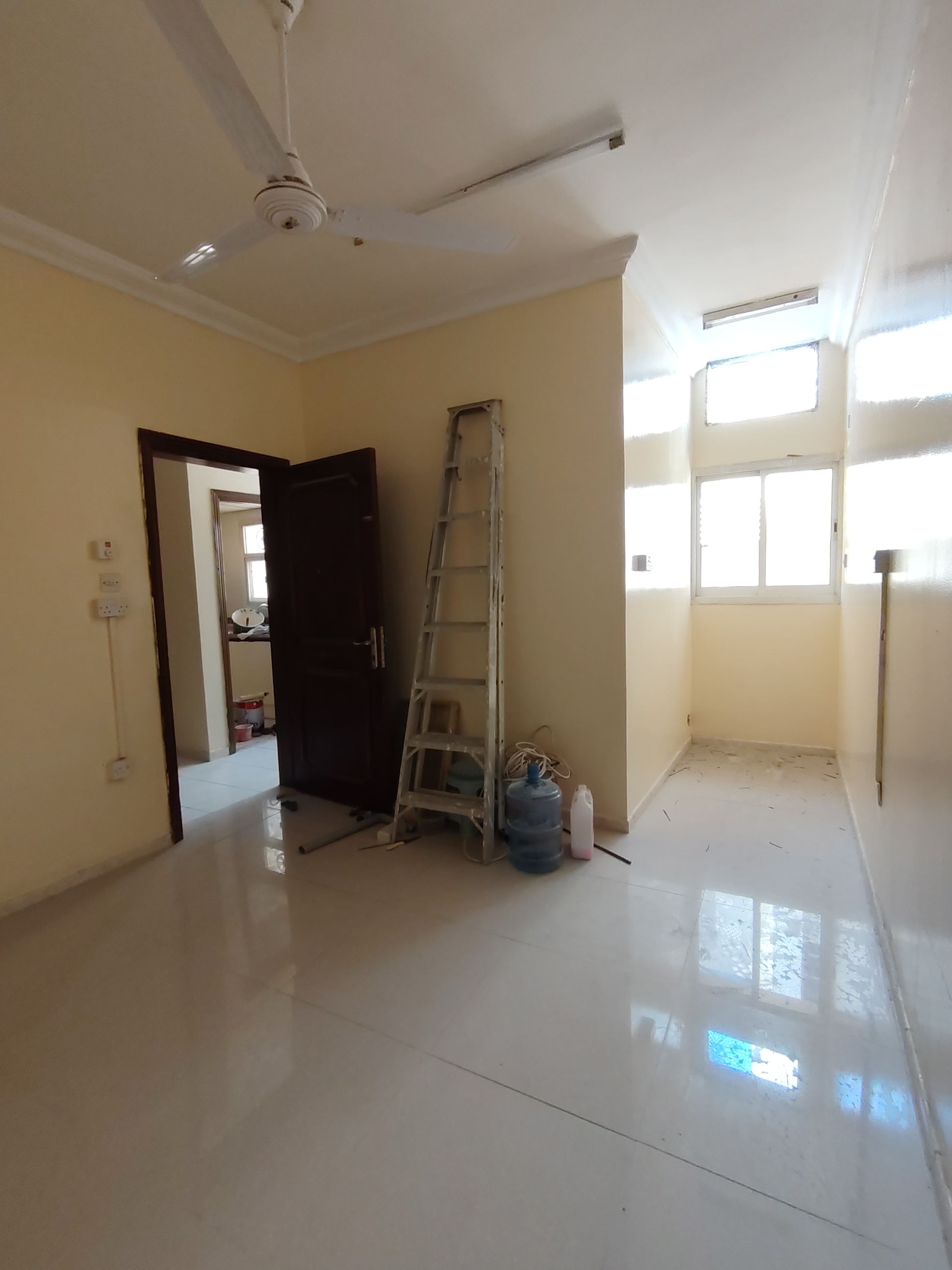 LIMITED OFFER 1BHK WITH FAMILY BUILDING OUTSIDE FREE PARKING AVAILABLE RENT ONLY 22990