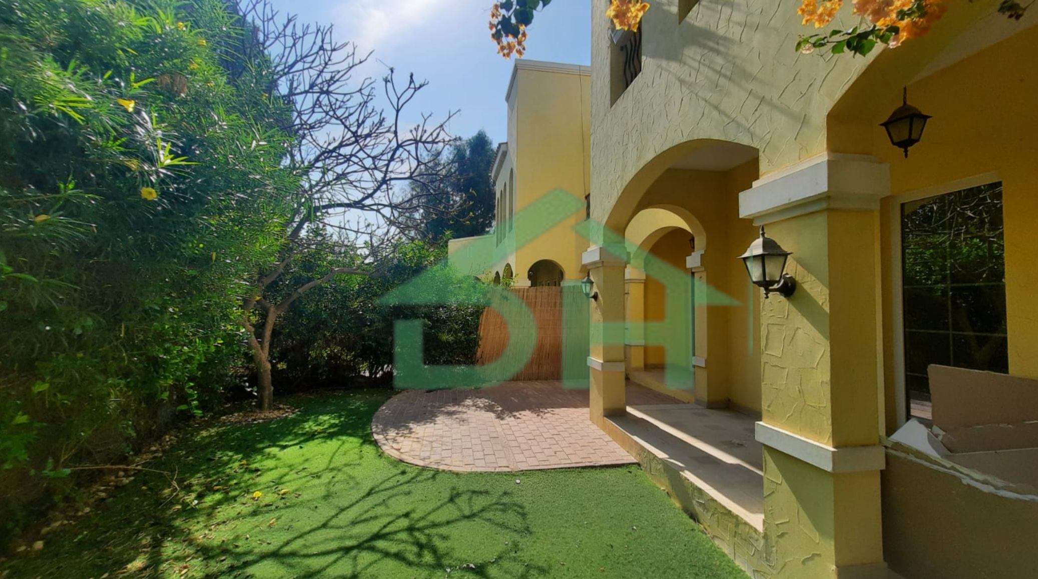 Huge Plot | Unfurnished | 3 Balconies | Pool View