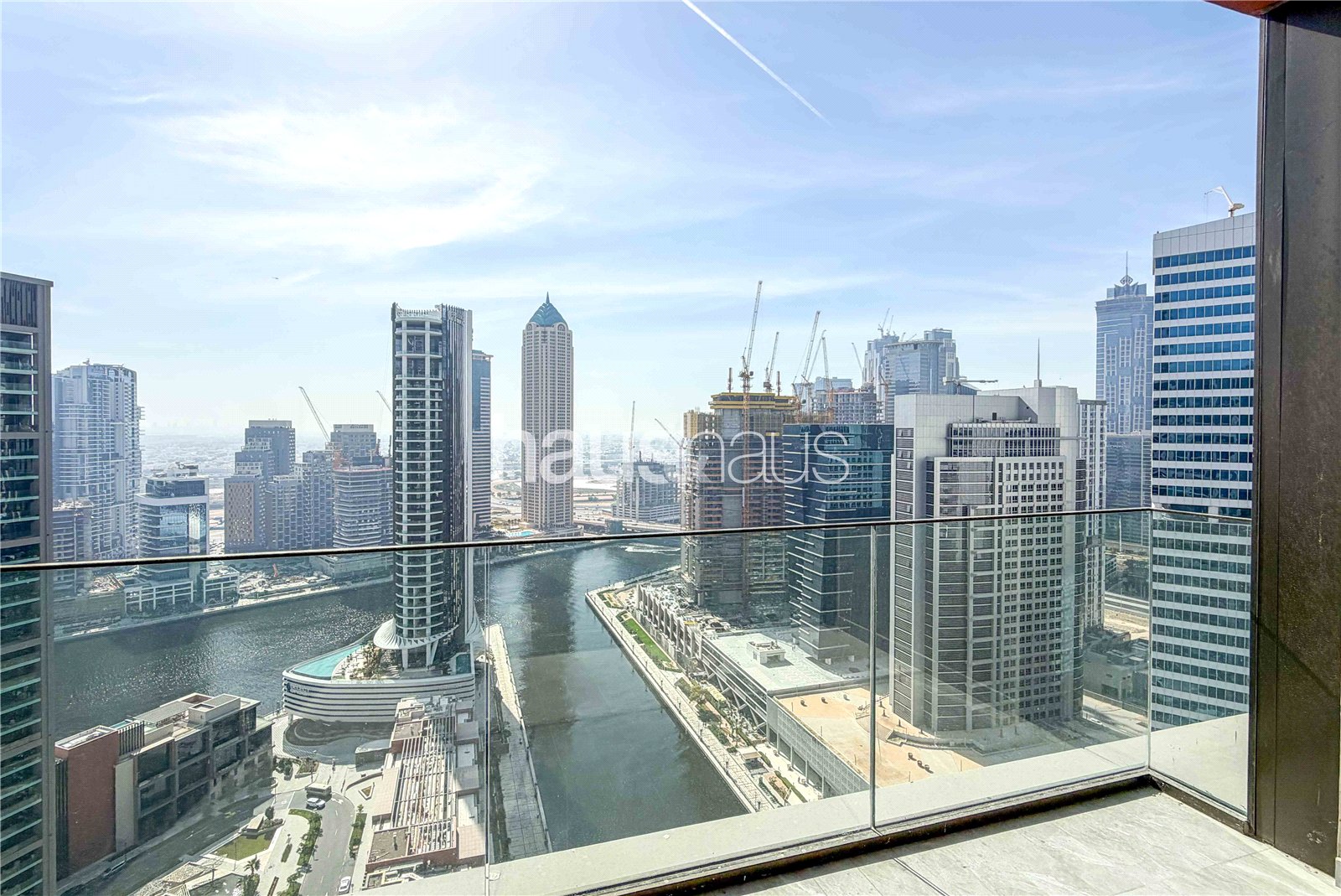 Vacant | High Floor | Canal View | Natural Light