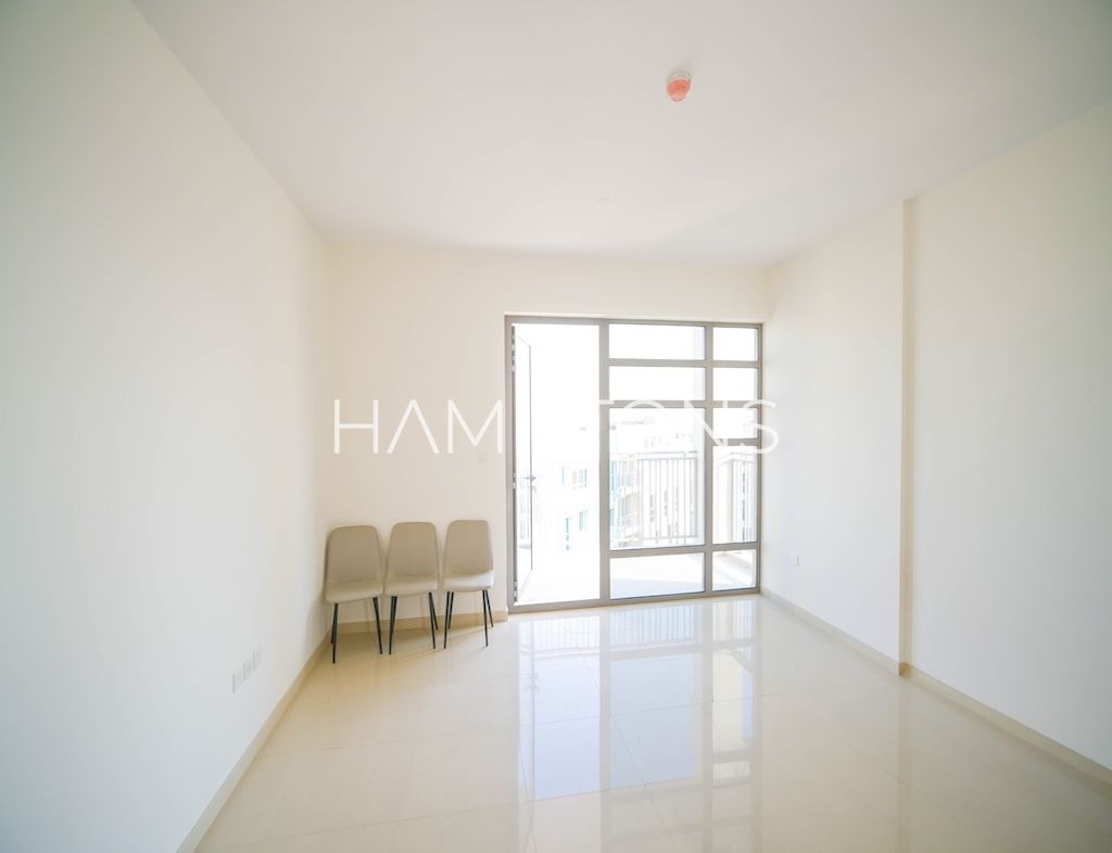 Spacious Apartment | Near City Centre | Resale