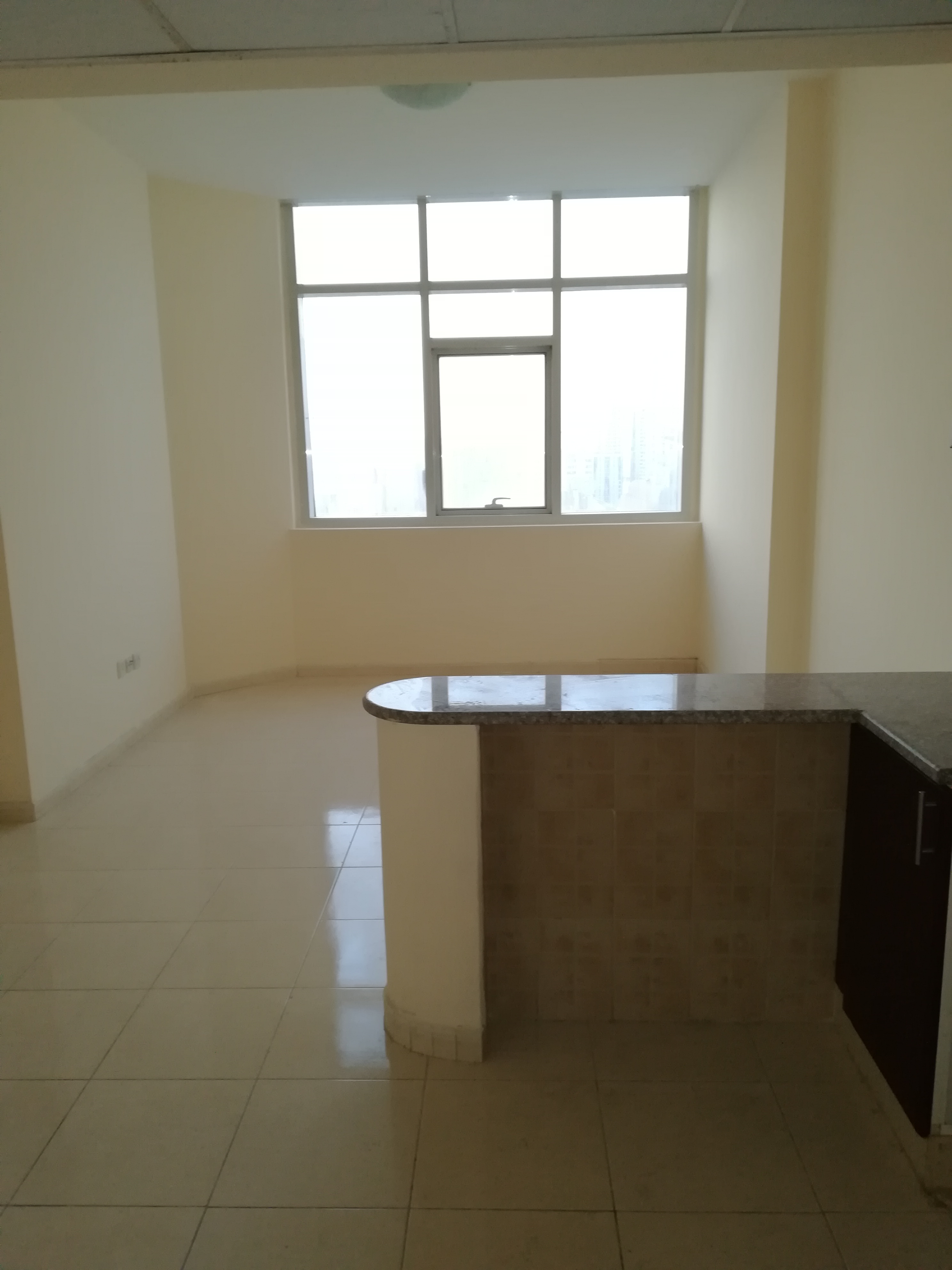 STUDIO FLAT AVAILABLE FOR RENT IN AL NAHDA SHARIAH VERY EASY ACCESS TO DUBAI 24K