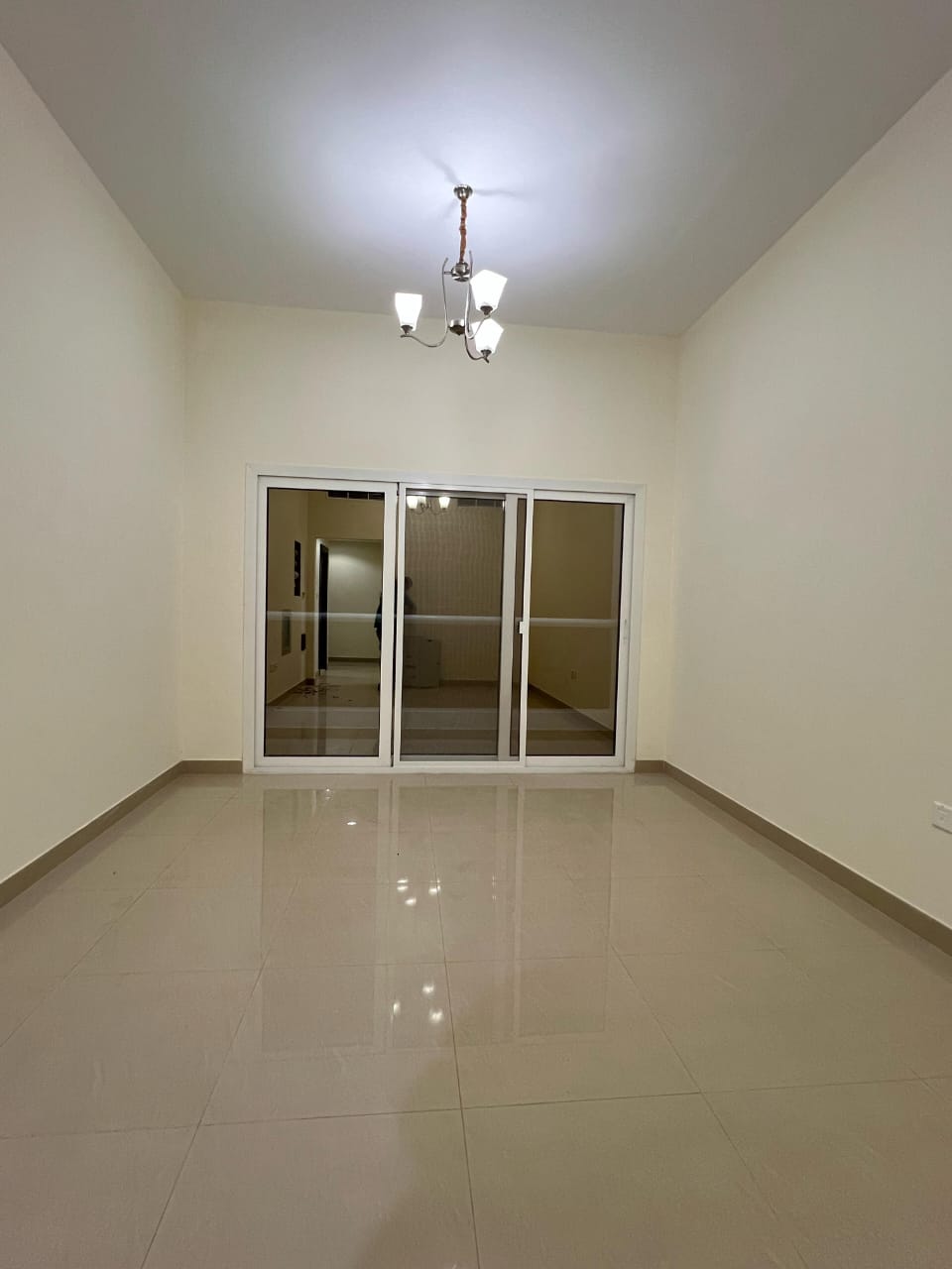 Brand New Building Parking Free Dopesite only Cheque Specious 2BHk with 3 Washroom and Balcony Just In 53k Close to Dubai Border Al Nahda Shj