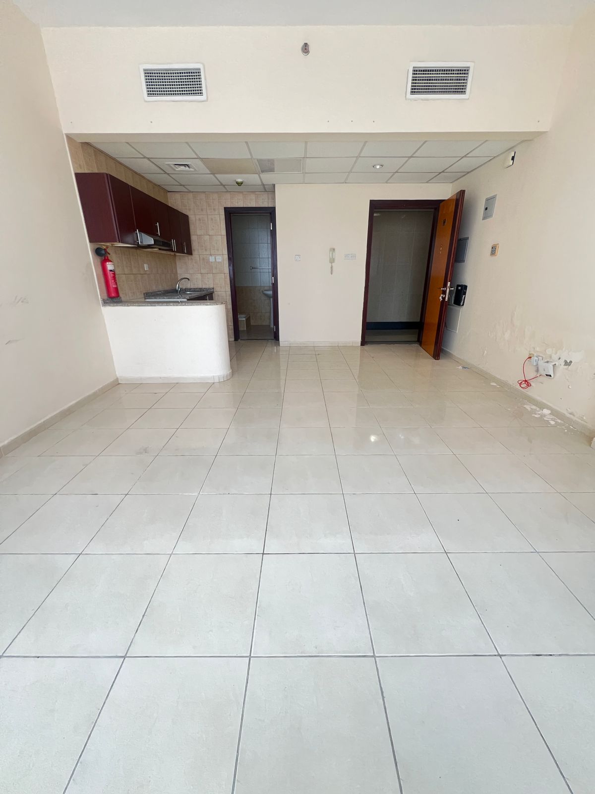 *Specious Studio Available*!!! In just 28k Very Close to Dubai Border *with Open View* in Al Nahda Sharjah, Call Azam for more details call