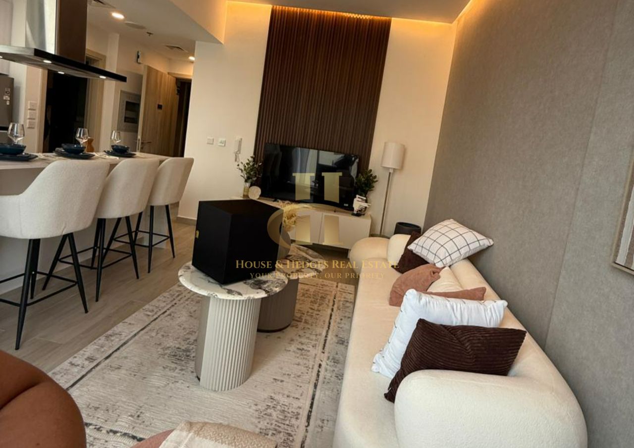 Furnished | Near to Entrance & Exit | Vacant