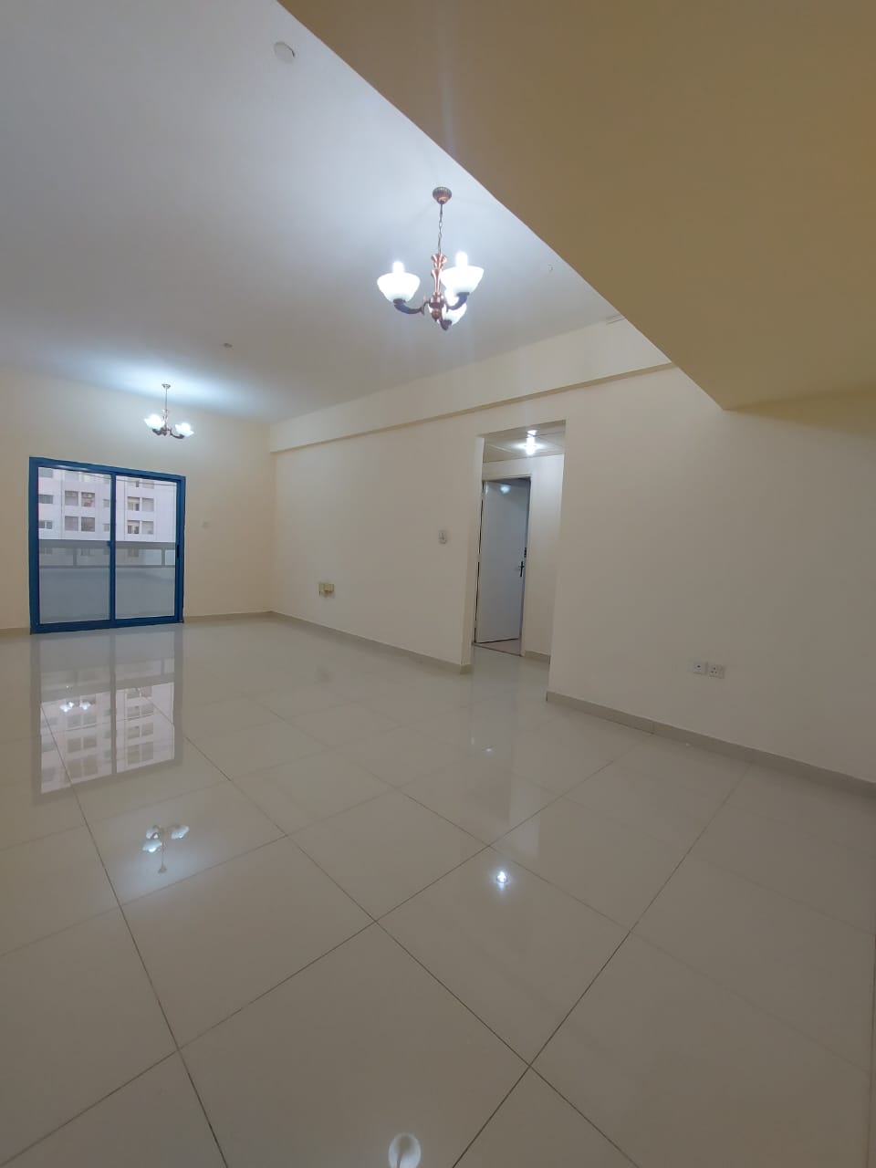 1 MONTH FREE !!! LIMITED OPTION IN 1BHK APARTMENT WITH BALCONY AND 2 WASHROOMS AVAILABLE IN AL NAHDA SHARJAH OPPOSITE SAHARA CENTER JUST IN 36K