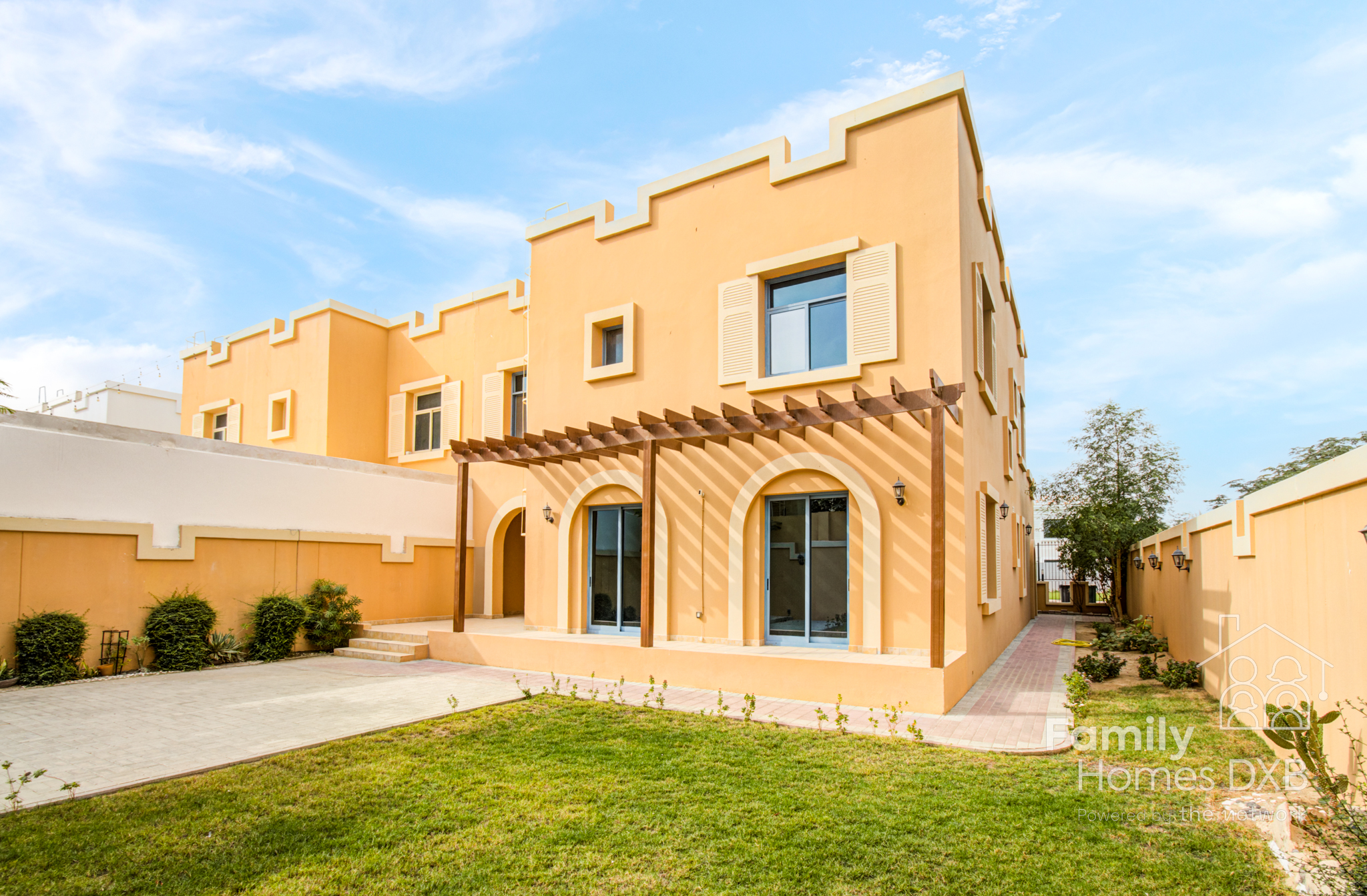 Spacious 4BR Villa | End Unit | Large Plot