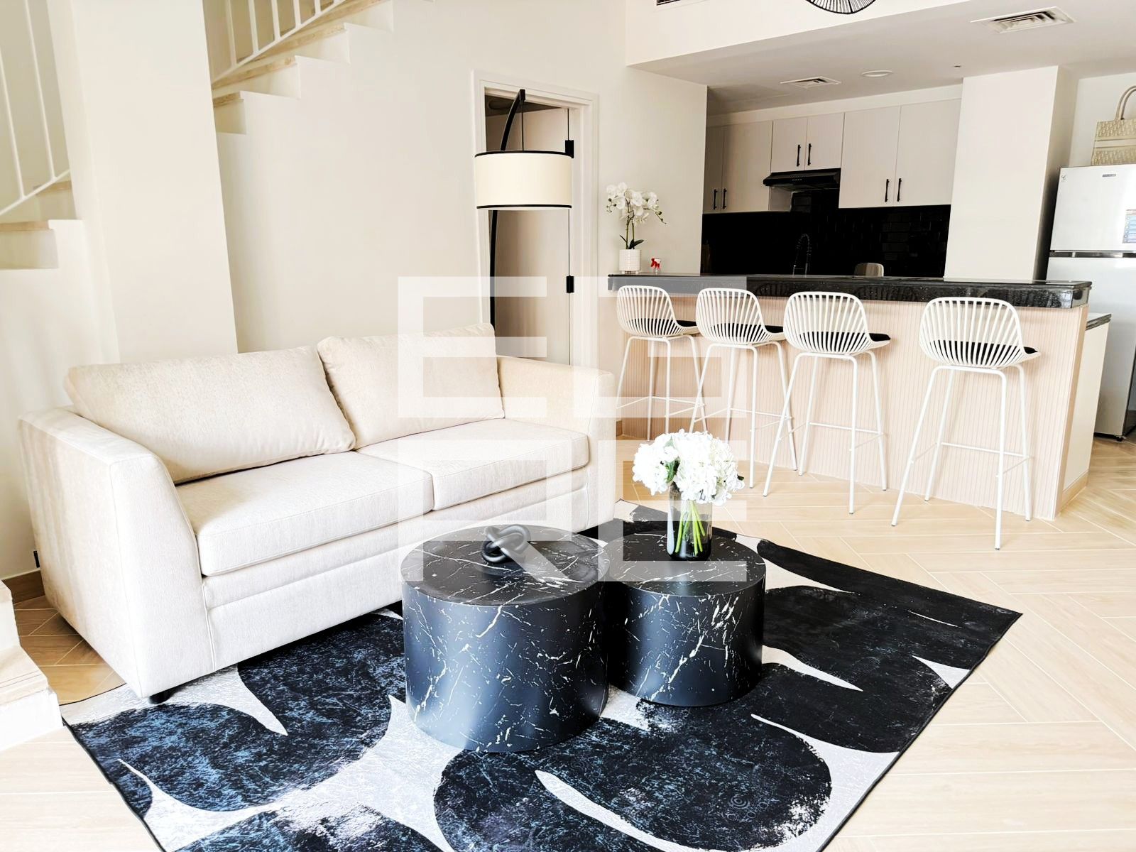 Loft Style | Exclusive | Upgraded | Vacant