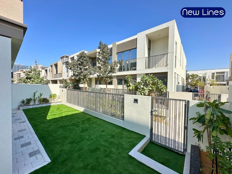 SPACIOUS I BRAND NEW I LANDSCAPED
