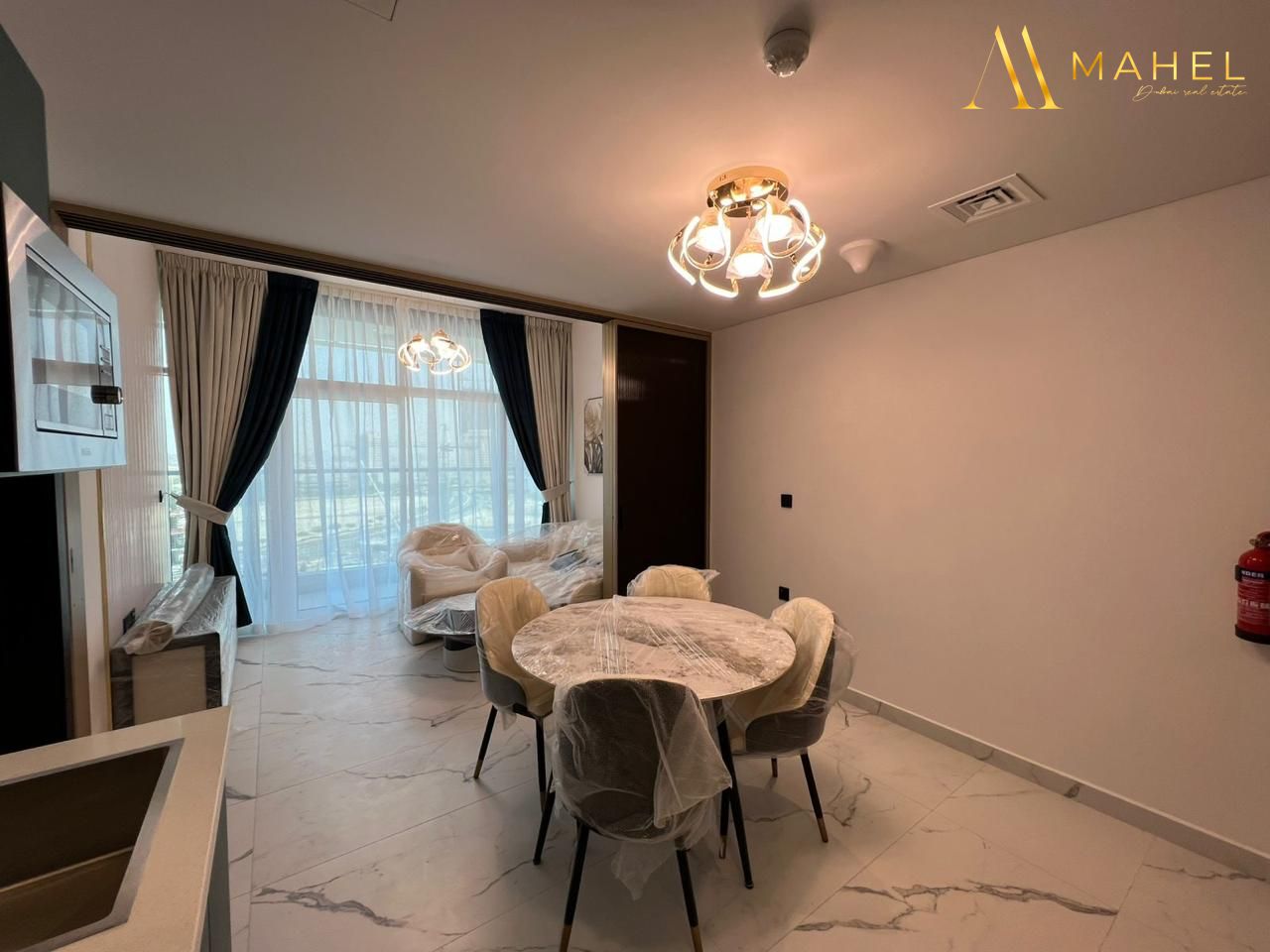 Brand New | Vacant | Private Pool